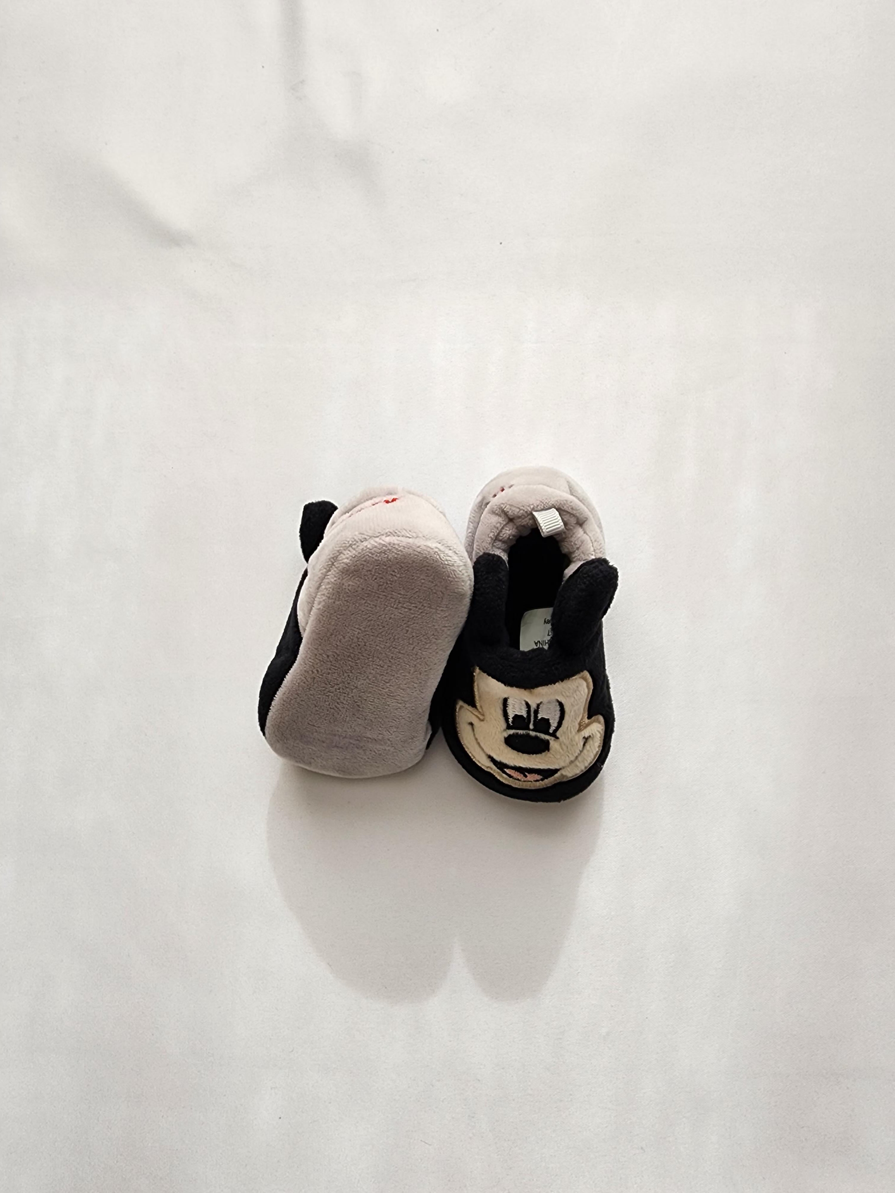 Chaussons bébé Disney baby x Mickey – 9 cm (taille 0-3 mois)