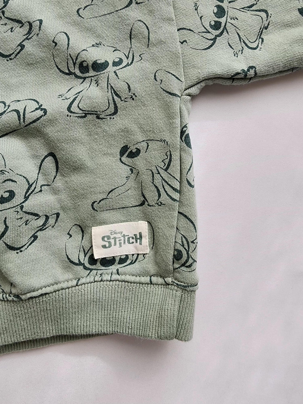 Ensemble Disney baby / Stitch – 9 mois – très bon état