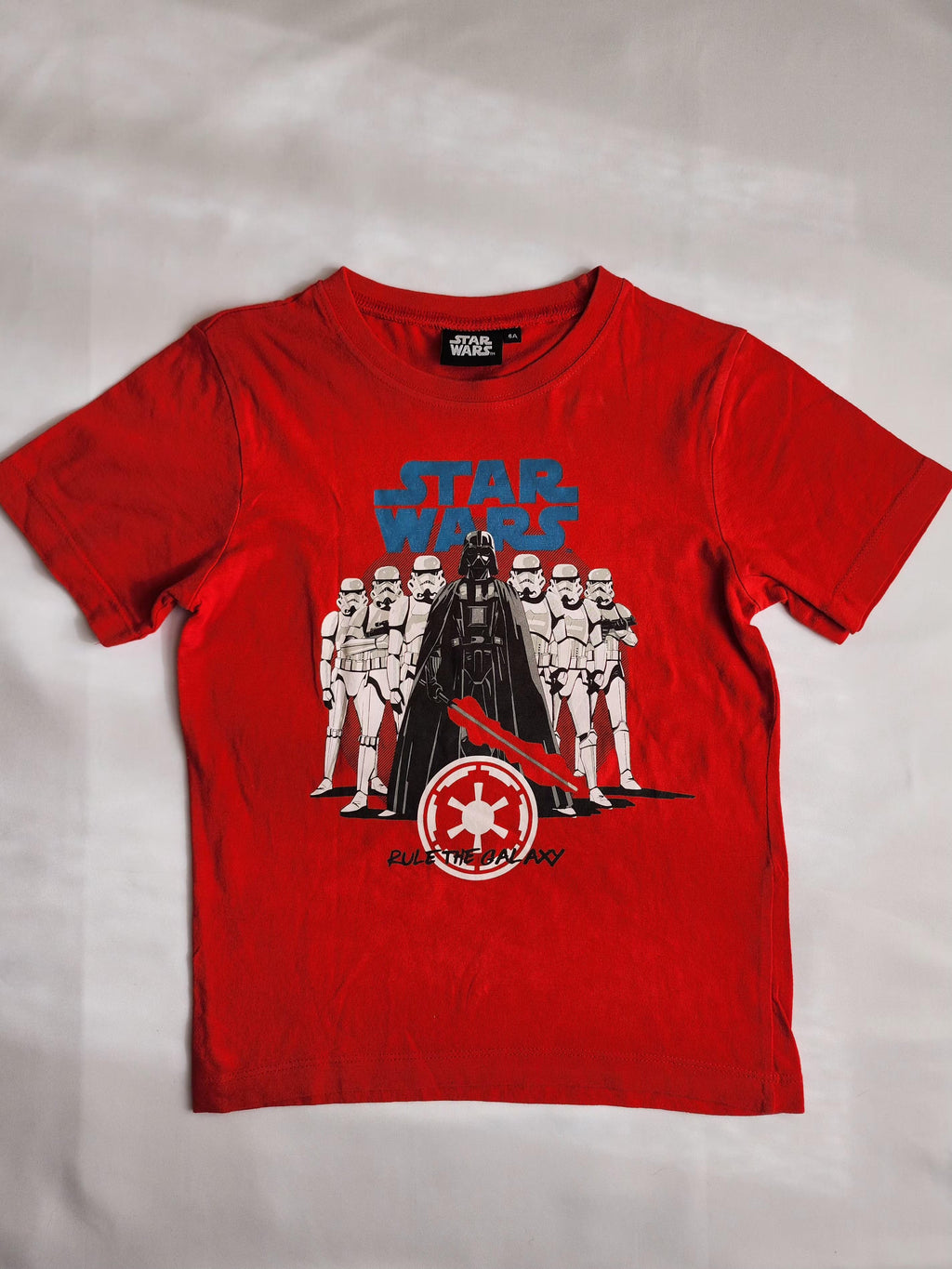 T-shirt Star Wars – Dark Vador – 6 ans – très bon état