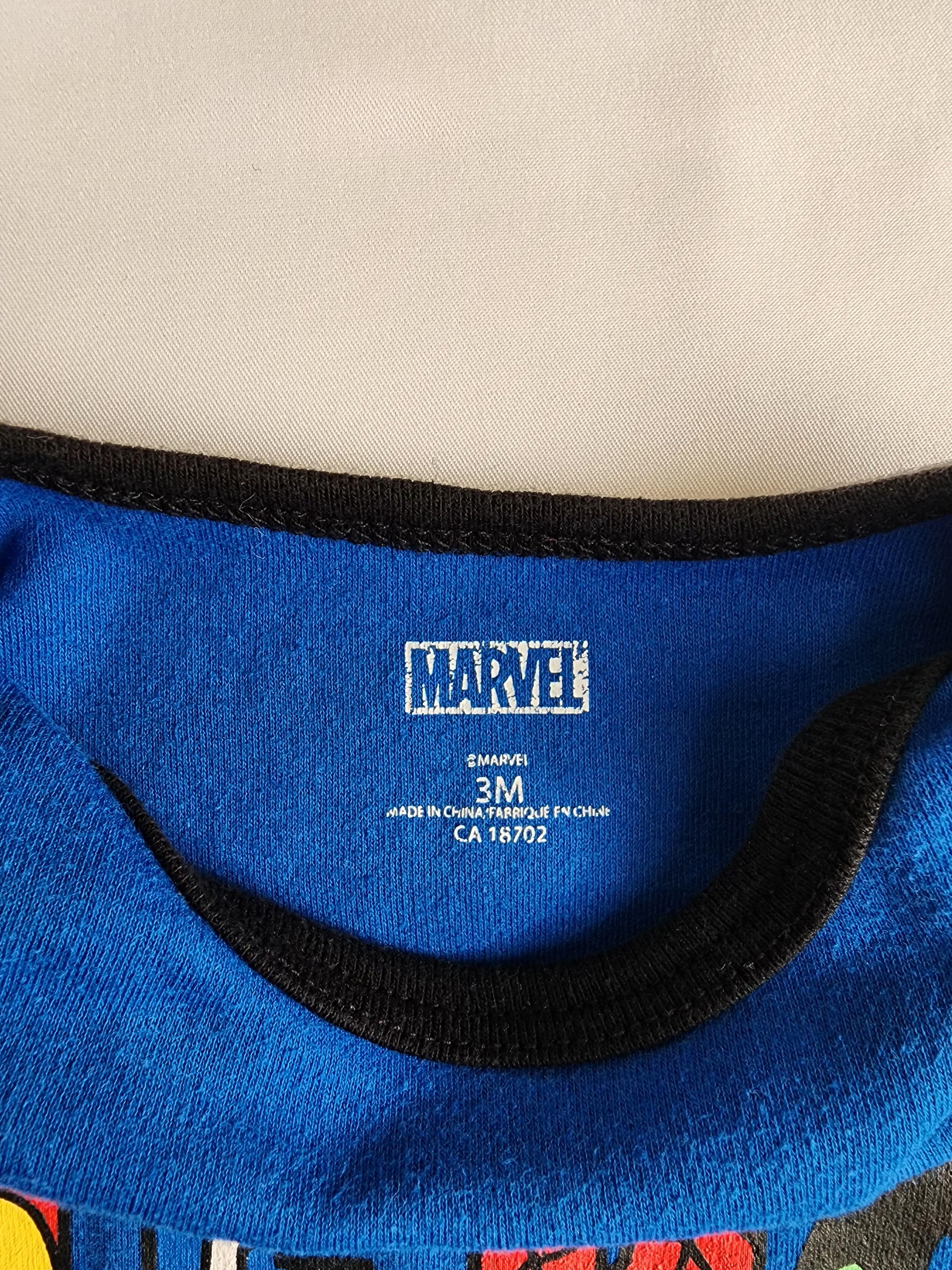 Body Marvel – 3 mois – motifs super-héros – Très bon état