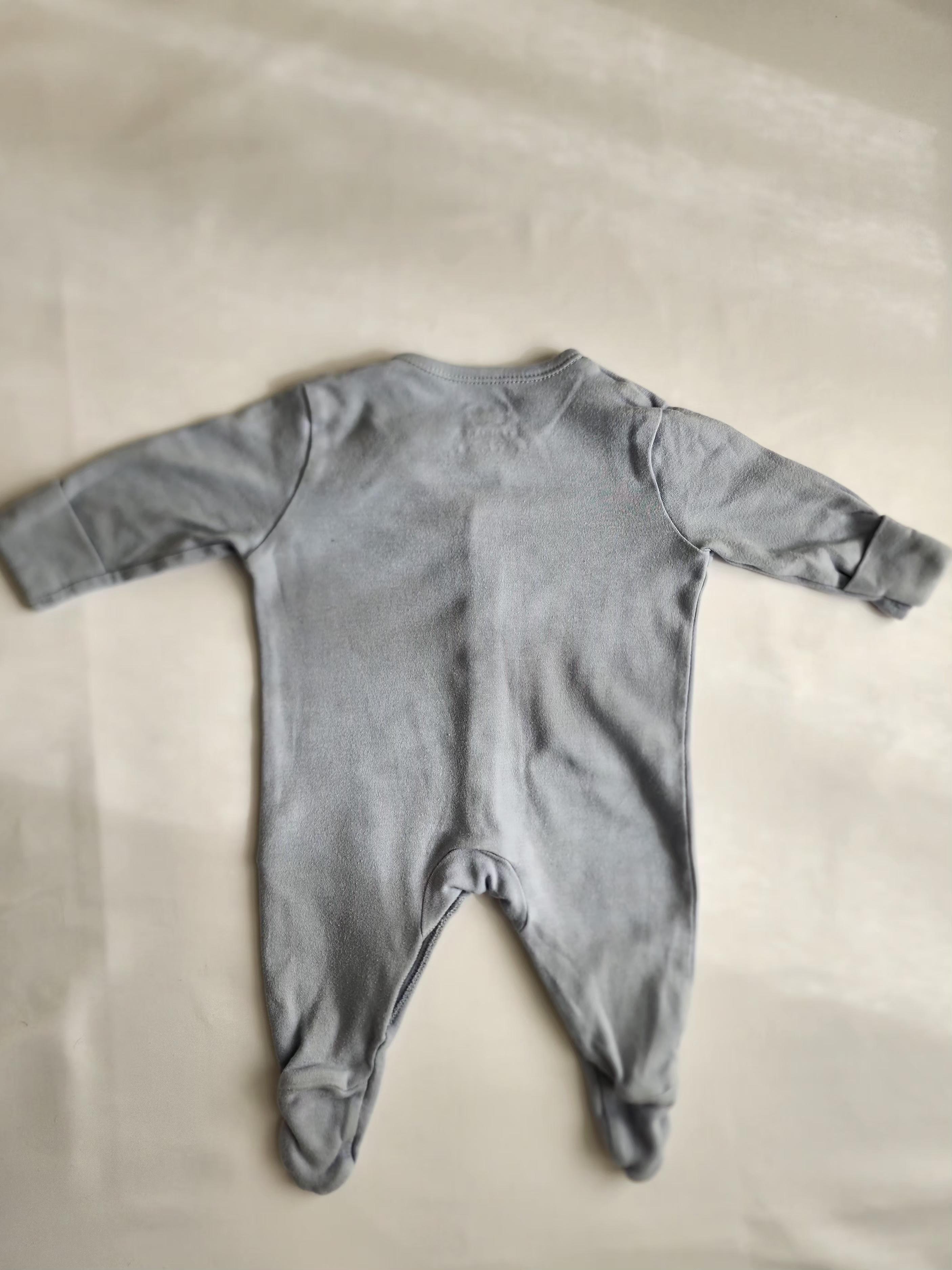 Pyjama Primark x Disney Baby – 0-3 mois – Très bon état