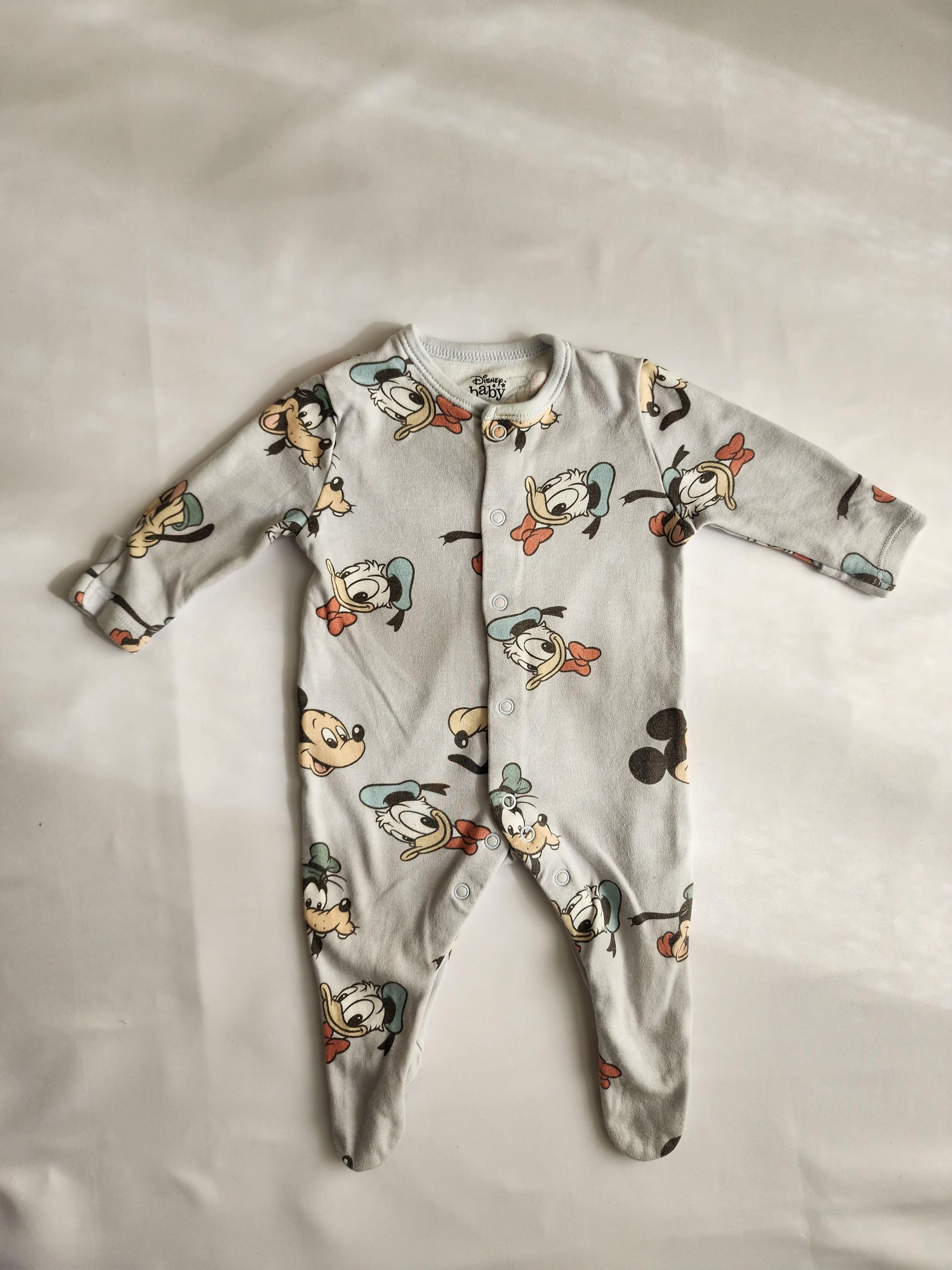 Pyjama Primark x Disney Baby – 0-3 mois – Très bon état