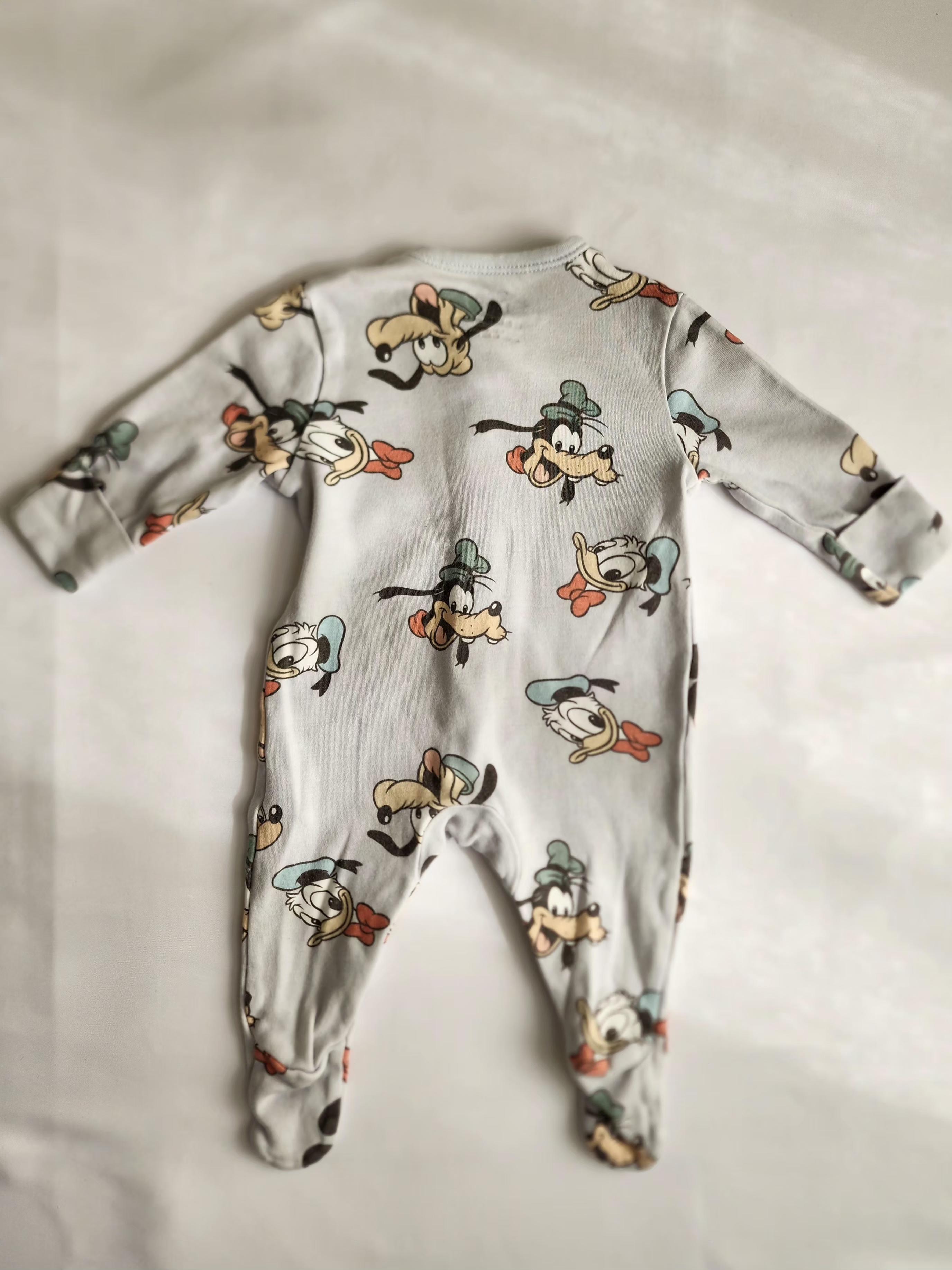 Pyjama Primark x Disney Baby – 0-3 mois – Très bon état