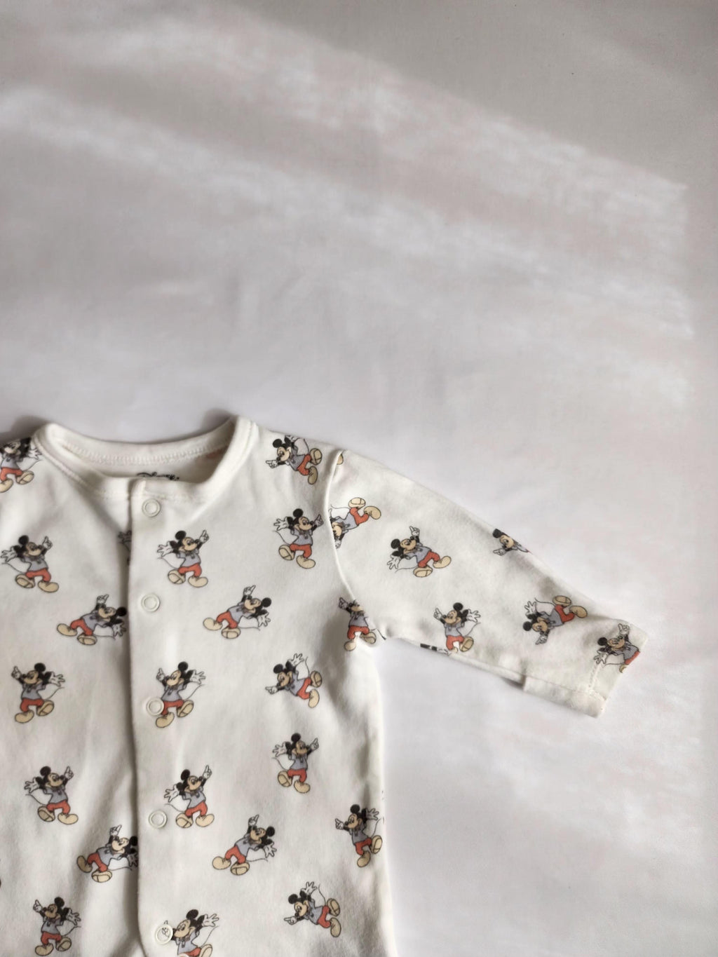 Pyjama Primark x Disney Baby – 0-3 mois – Très bon état