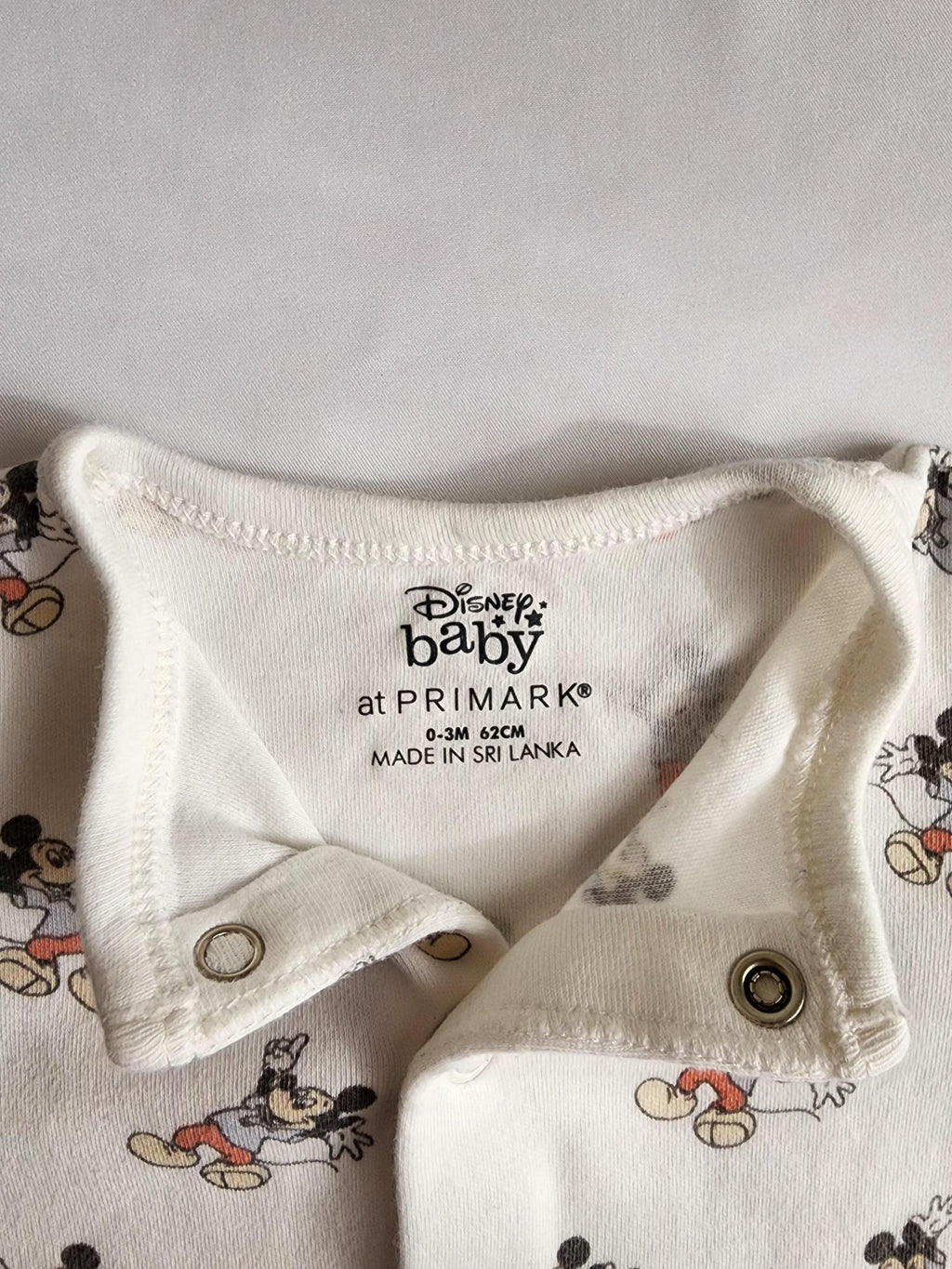 Pyjama Primark x Disney Baby – 0-3 mois – Très bon état