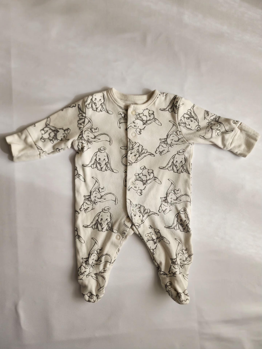 Pyjama Primark x Disney Baby – 0-3 mois – Très bon état