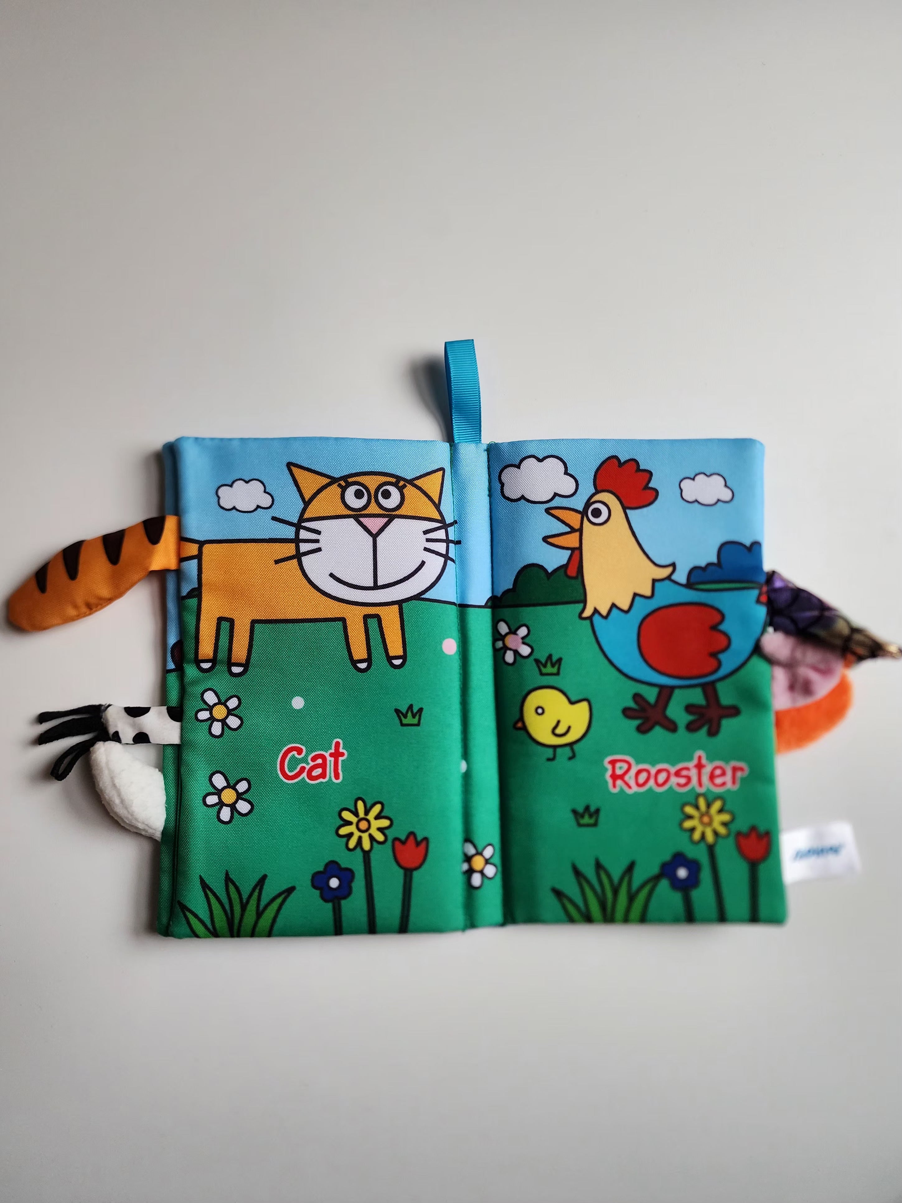 Livre en tissu – Animaux de la ferme – Neuf – Anglais