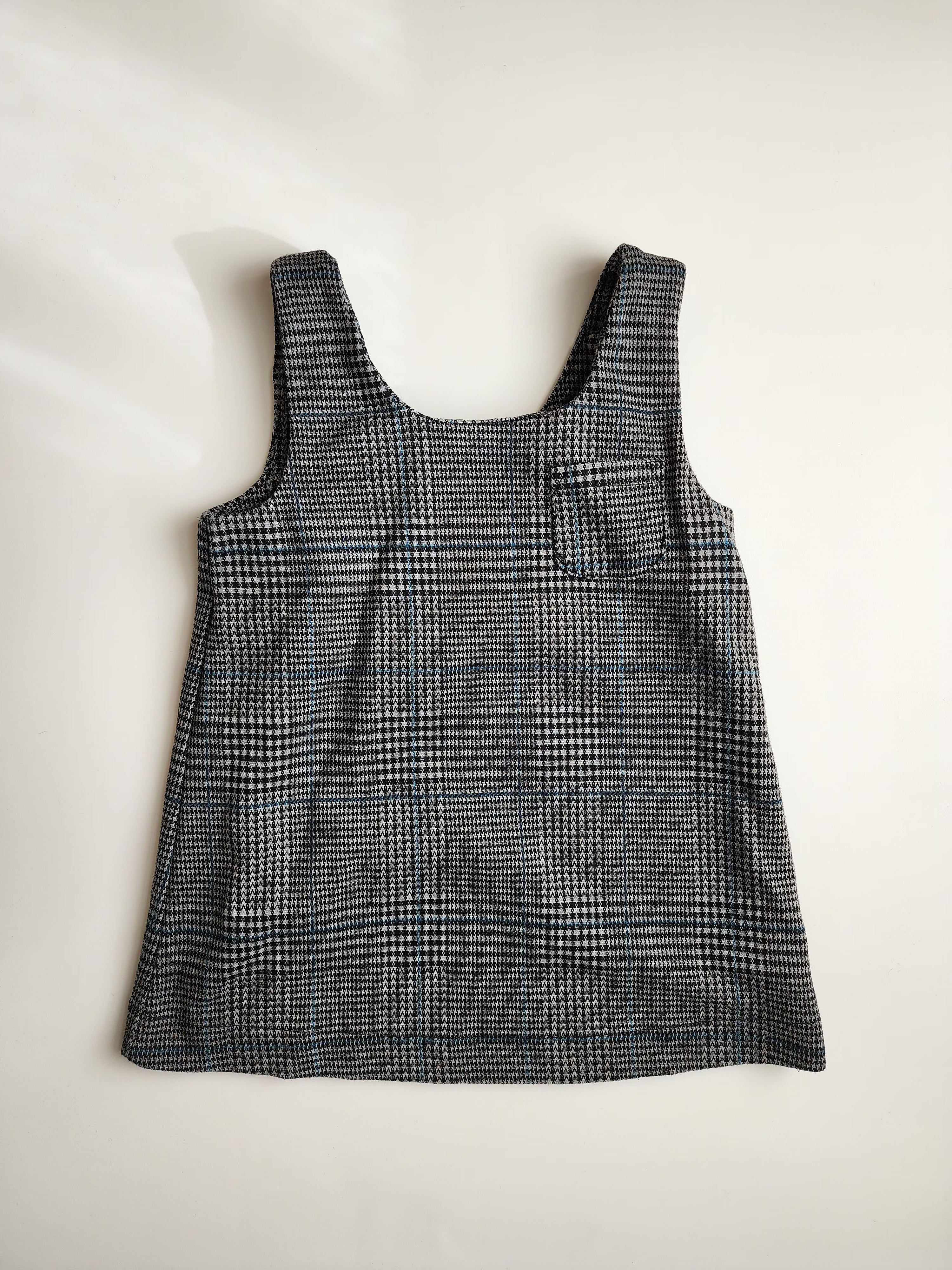 Robe Old Navy – Pied-de-poule doublée – 18/24 mois – Très bon état