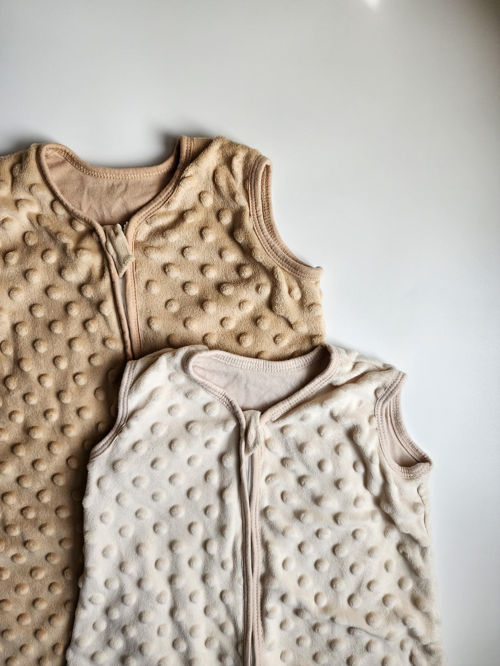 Lot de 2 gigoteuses Unnivoll bébé 1,5 tog – 0-6 mois – Très bon état