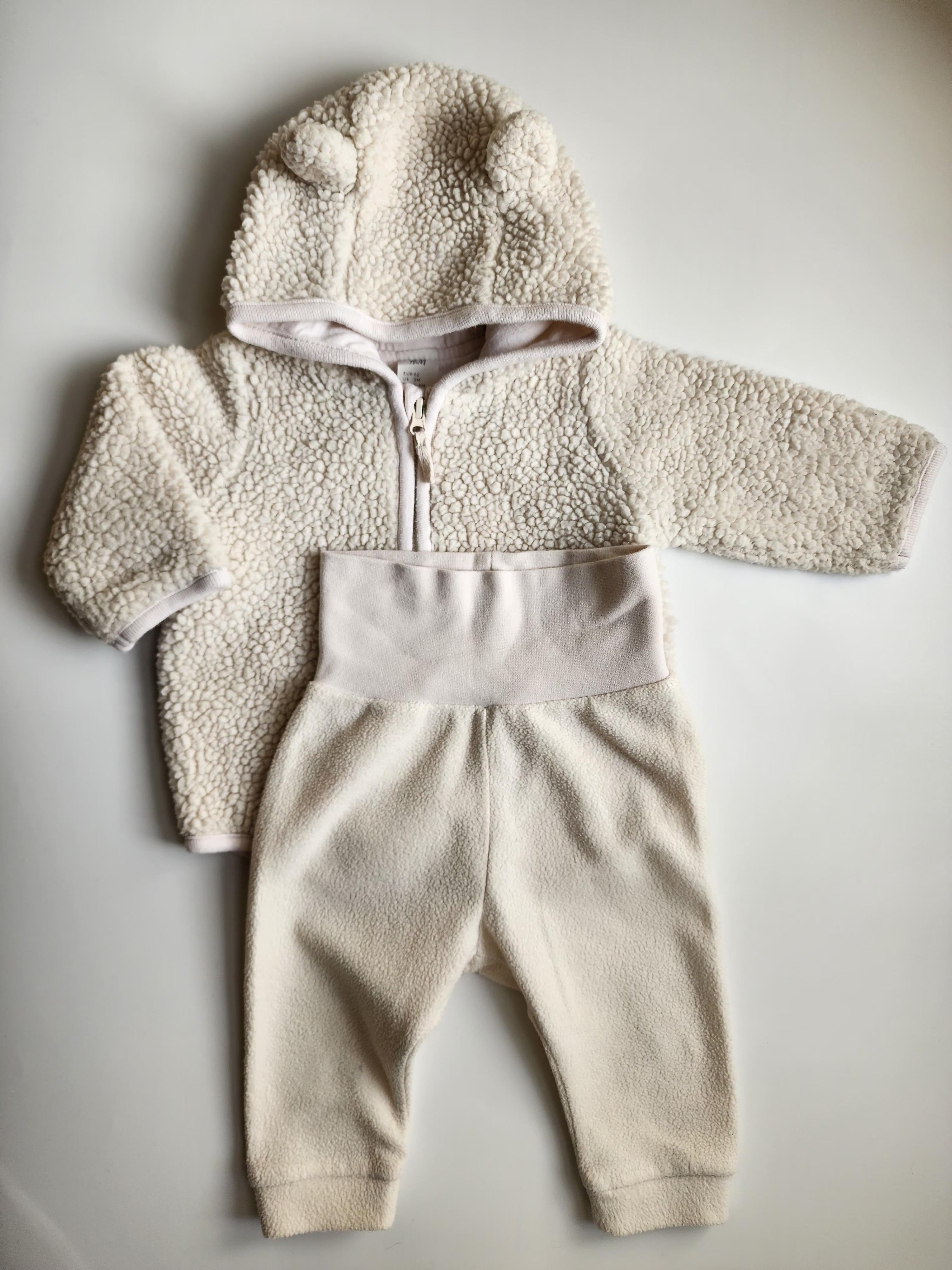 Ensemble H&M – 2-4 mois – Polaire chaud – Très bon état