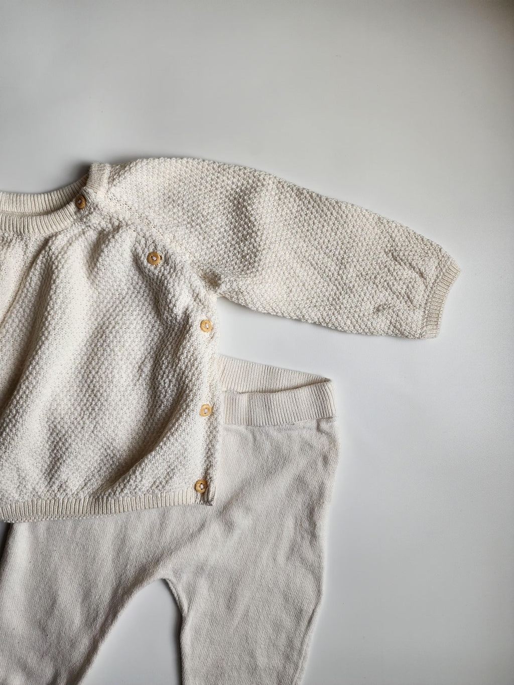 Ensemble H&M – 2-4 mois – Tricot beige – Très bon état