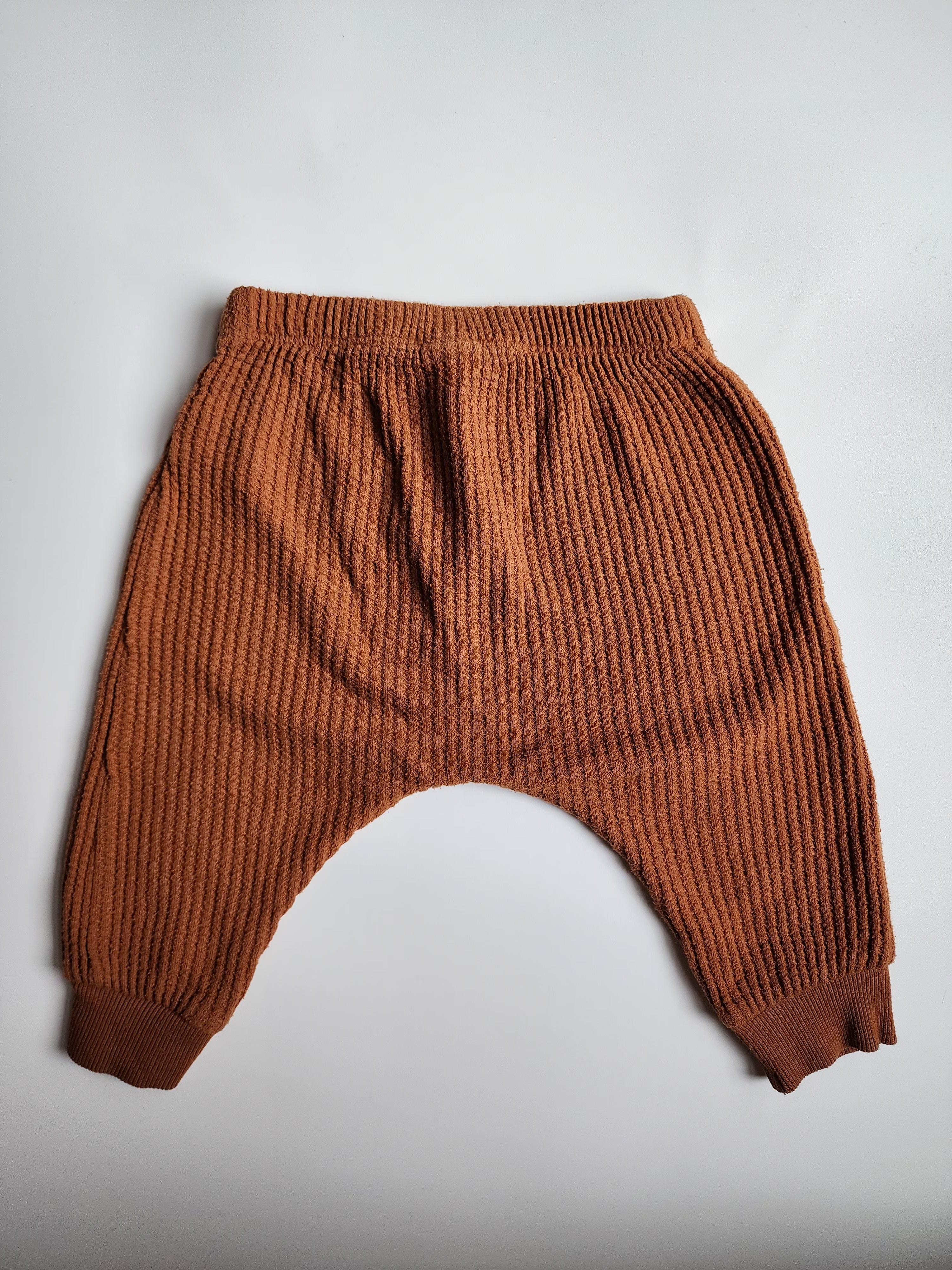 Pantalon Old Navy – 6-12 mois – Camel effet sarouel – Bon état