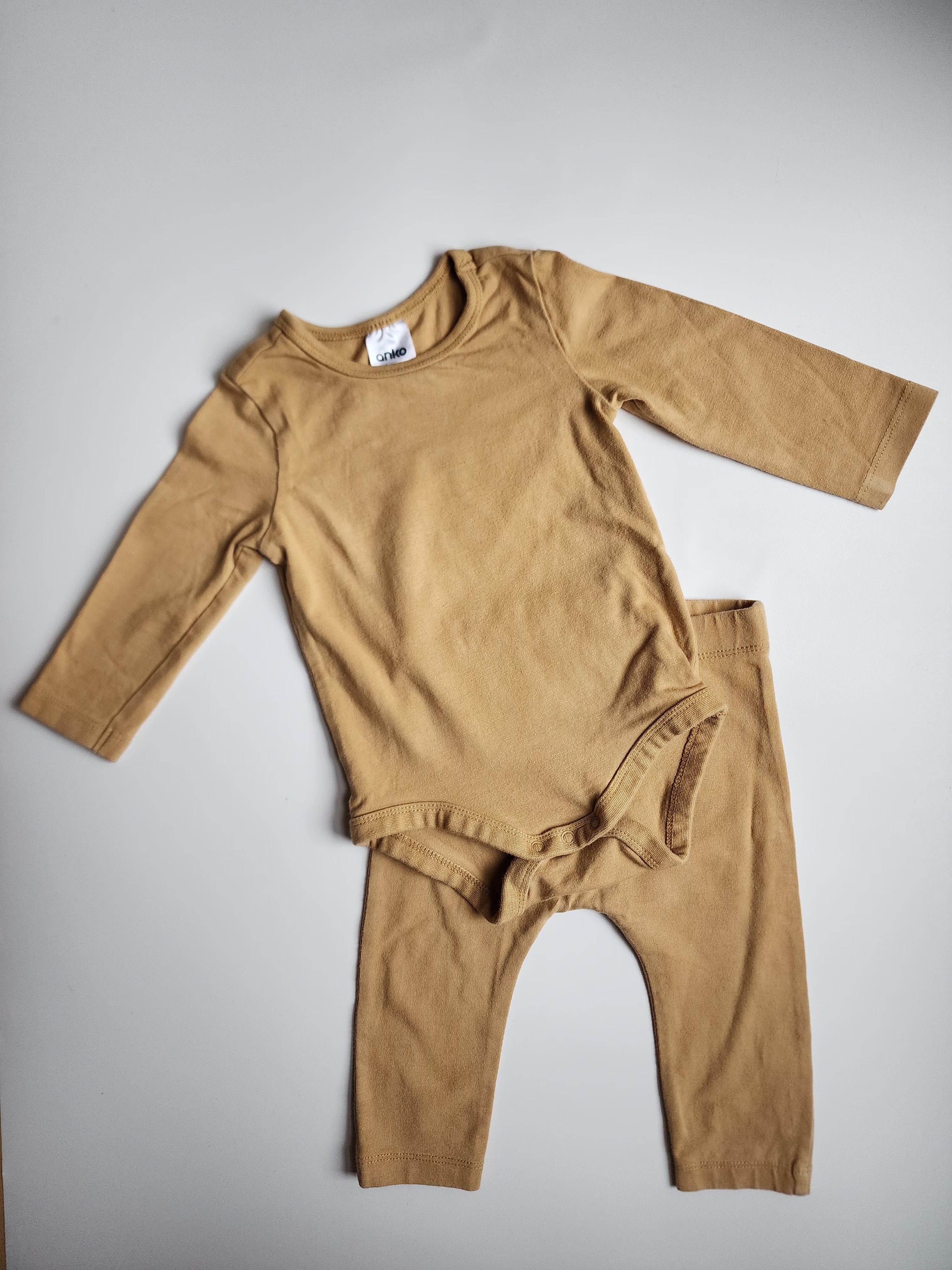 Ensemble ANKO – 3-6 mois – Body manches longues + pantalon – Très bon état
