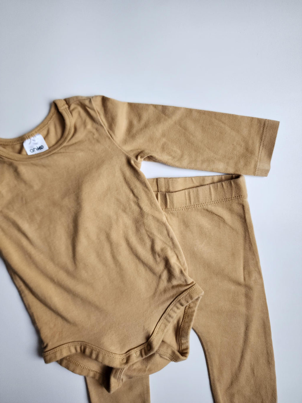 Ensemble ANKO – 3-6 mois – Body manches longues + pantalon – Très bon état