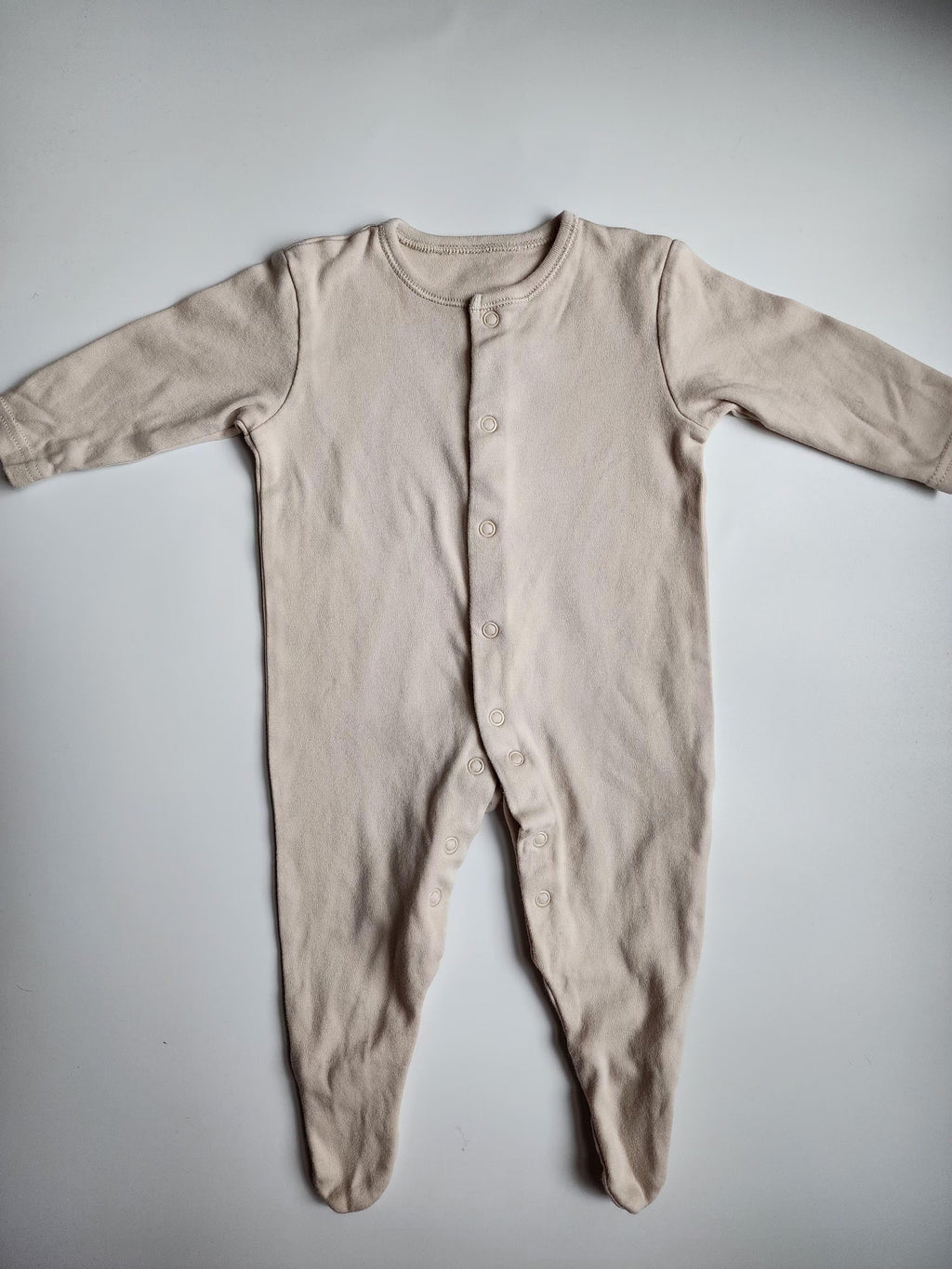 Pyjama Primark – 3-6 mois – Beige uni – Très bon état