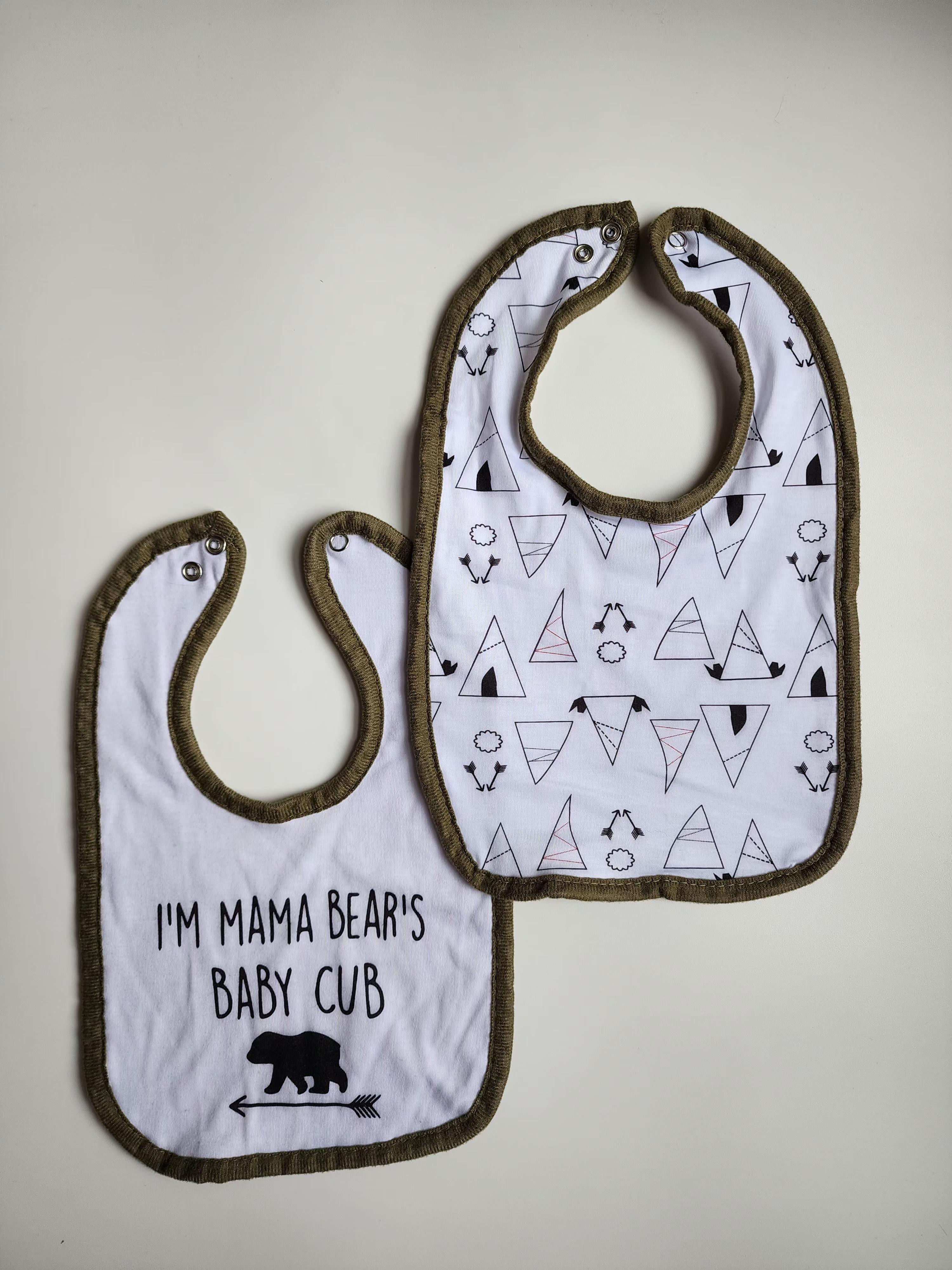 Lot de 2 bavoirs – Très bon état – Pratiques et doux