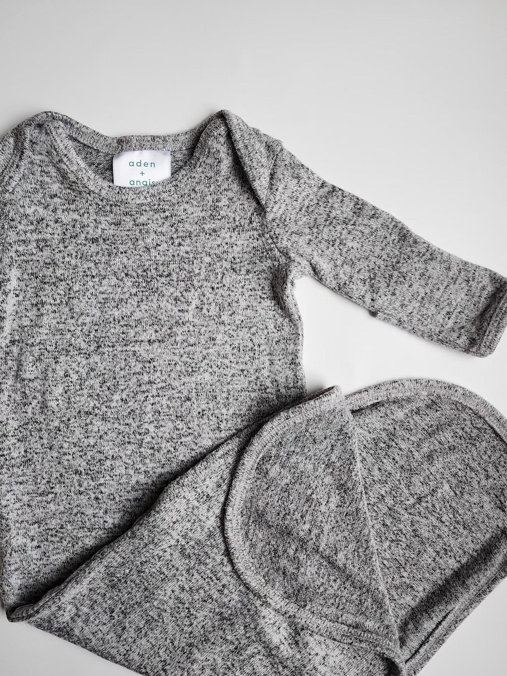 Gigoteuse de jour Aden + Anais – 0-3 mois – Très bon état