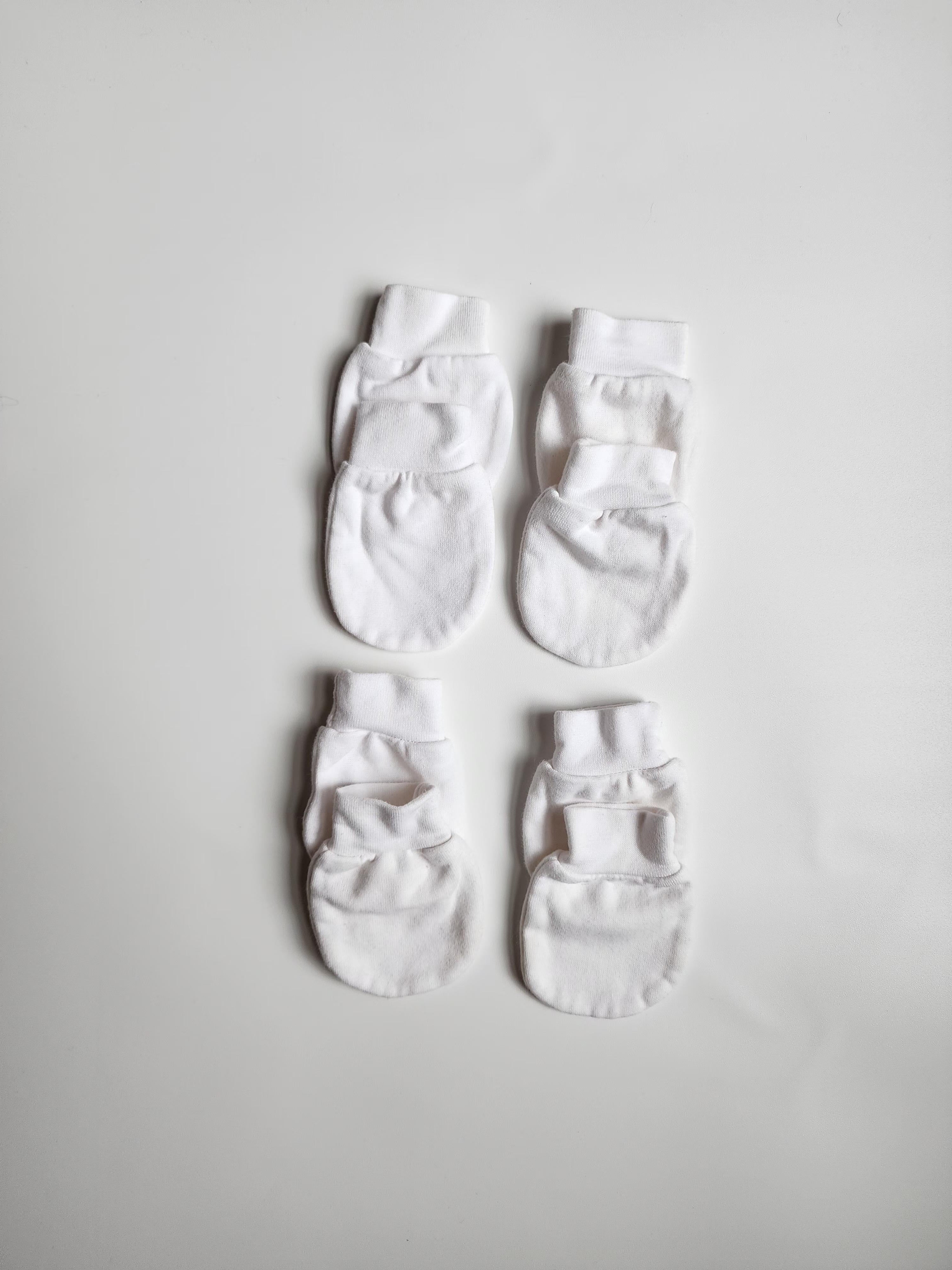 Lot de 4 paires de gants de naissance – Shein – Très bon état
