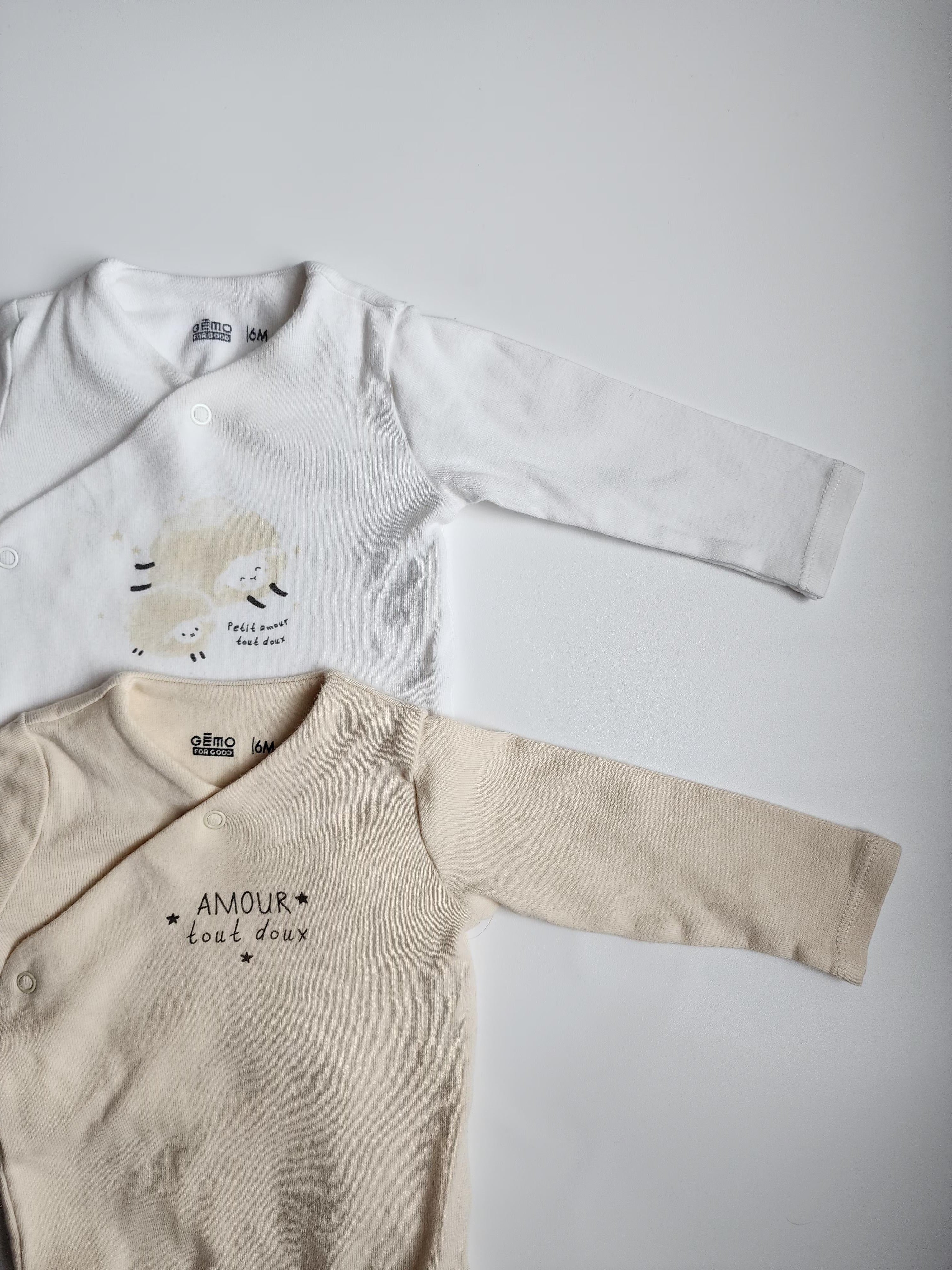 Lot de 2 bodies Gémo – 100% coton – 6 mois – Très bon état