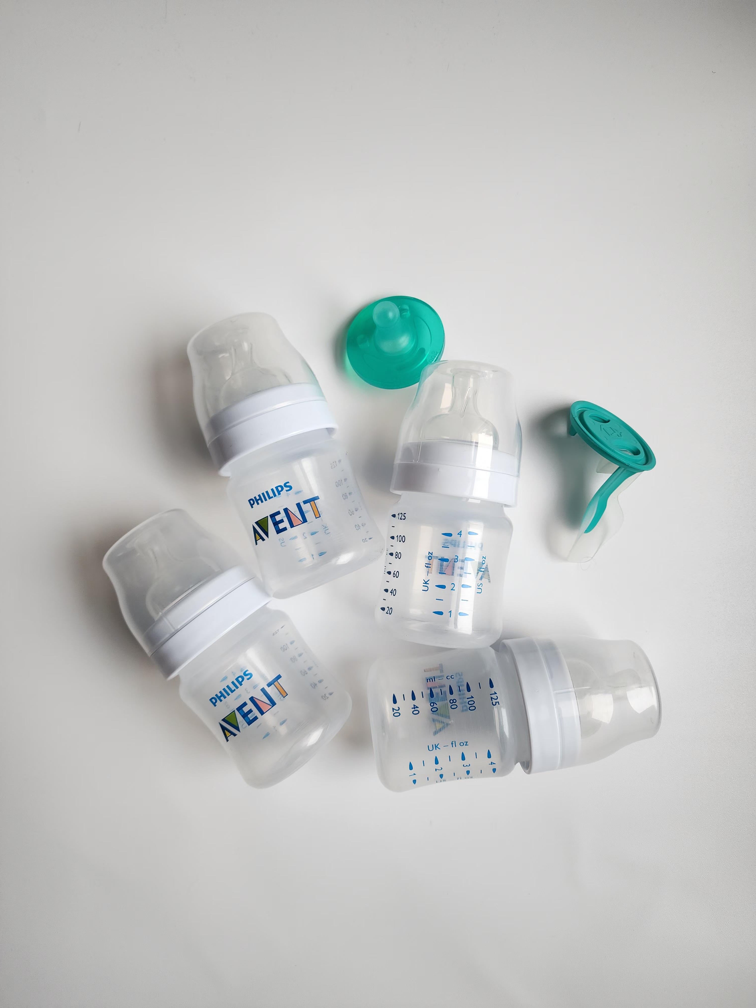 Lot de 4 biberons Philips Avent 125ml + 4 tétine taille 1 –  1 Système anti-colique