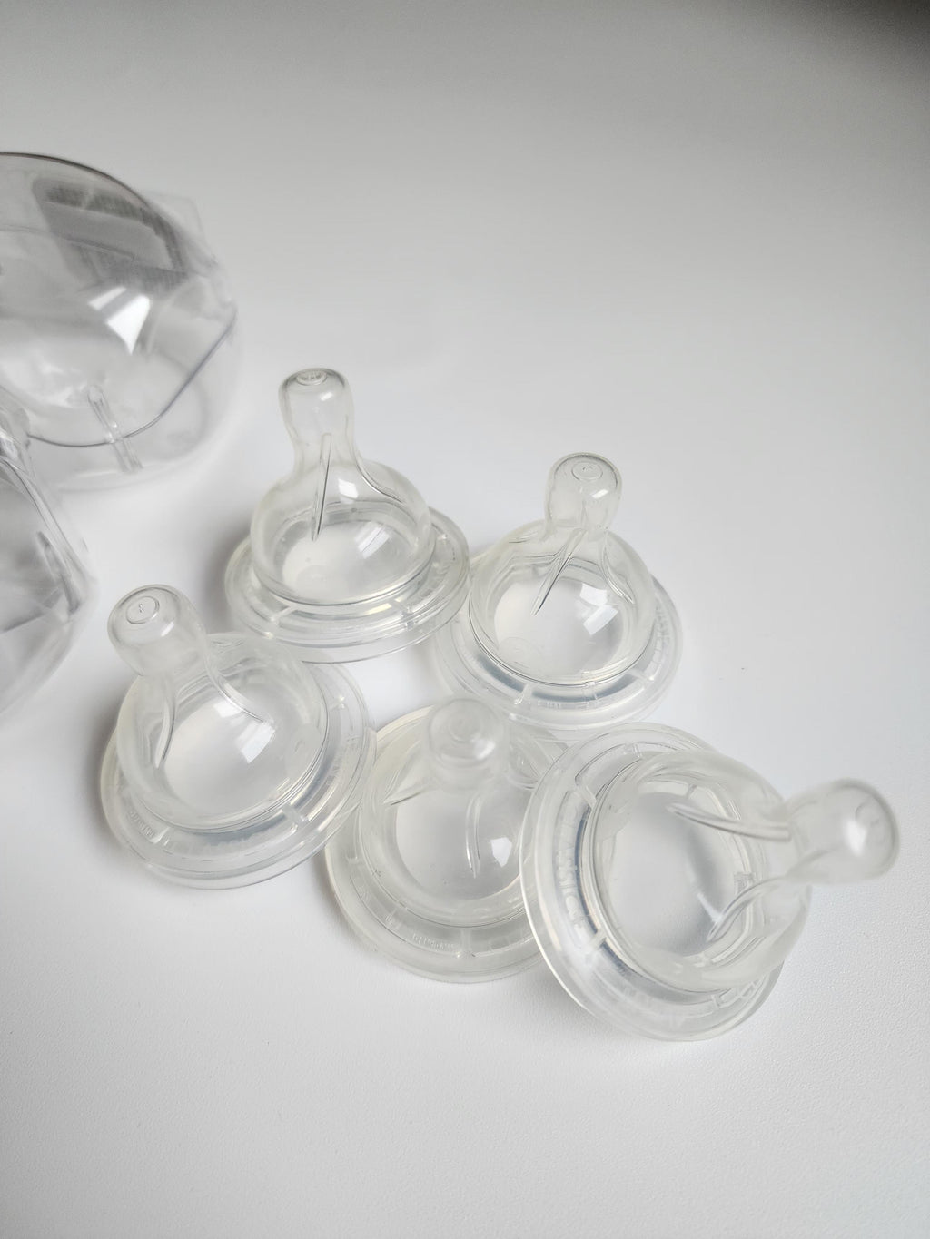 Lot de 5 tétines de biberons Philips Avent – Taille 2 – Très bon état