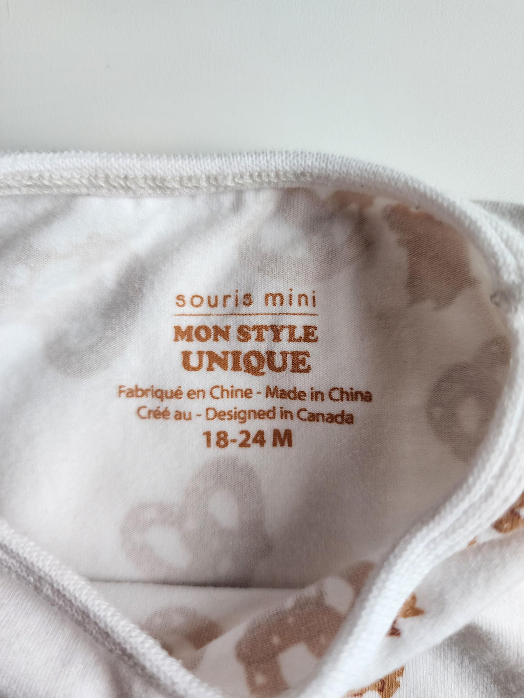 Pyjama 2 pièces bébé Sourismini – 18–24 mois – Très bon état