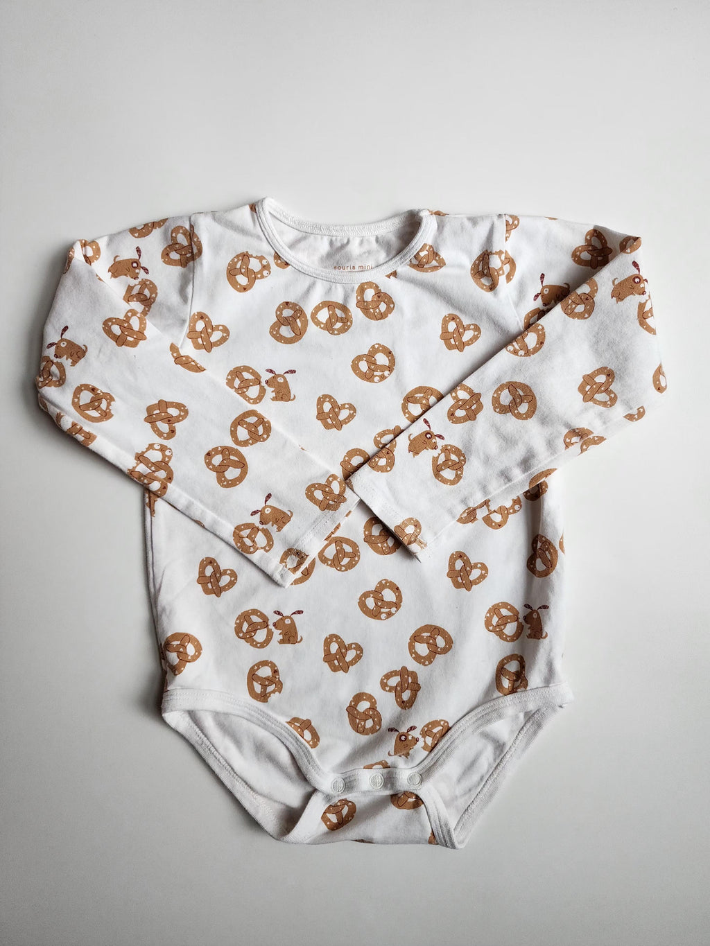 Pyjama 2 pièces bébé Sourismini – 18–24 mois – Très bon état