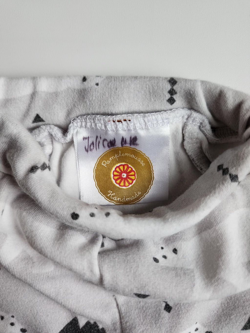 Pantalon Pamplemousse Made in Canada – 0-3 mois – Très bon état