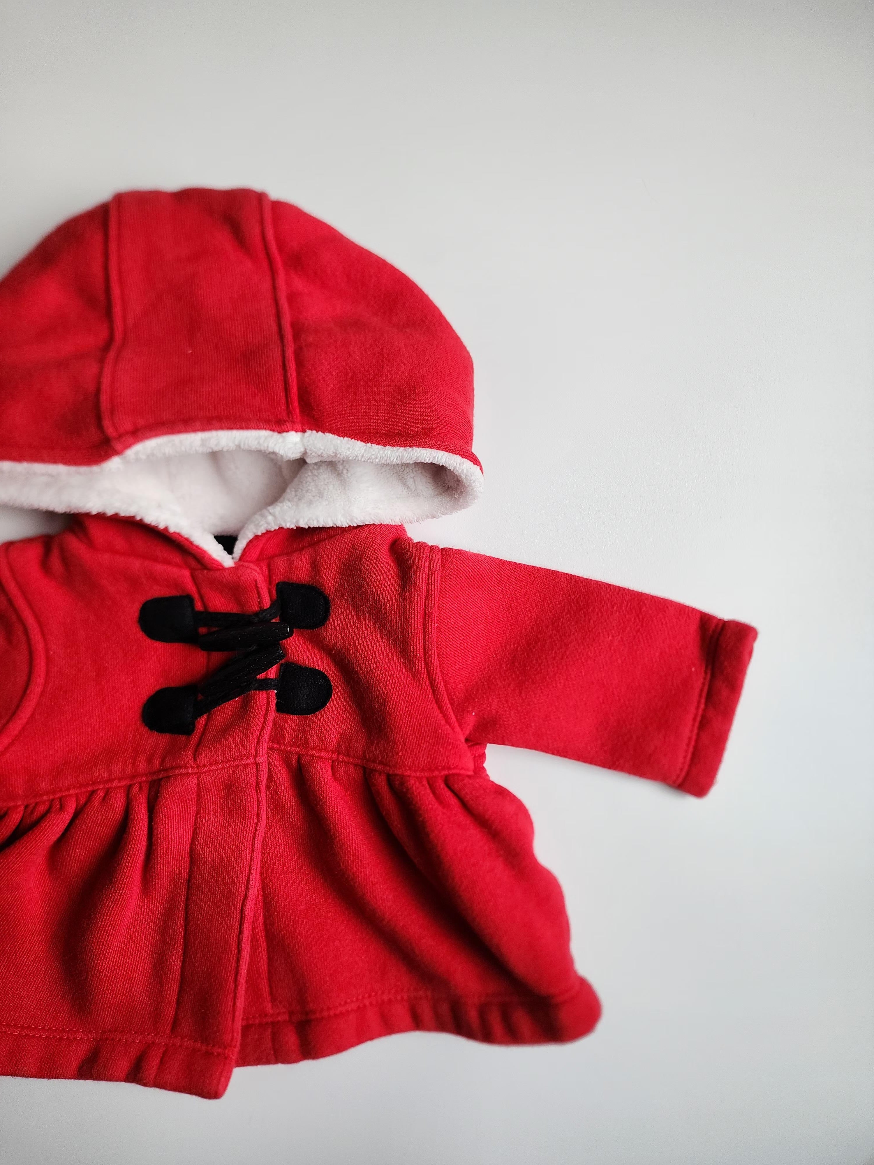 Manteau rouge Carter’s – 3 mois – Intérieur polaire – Bon état