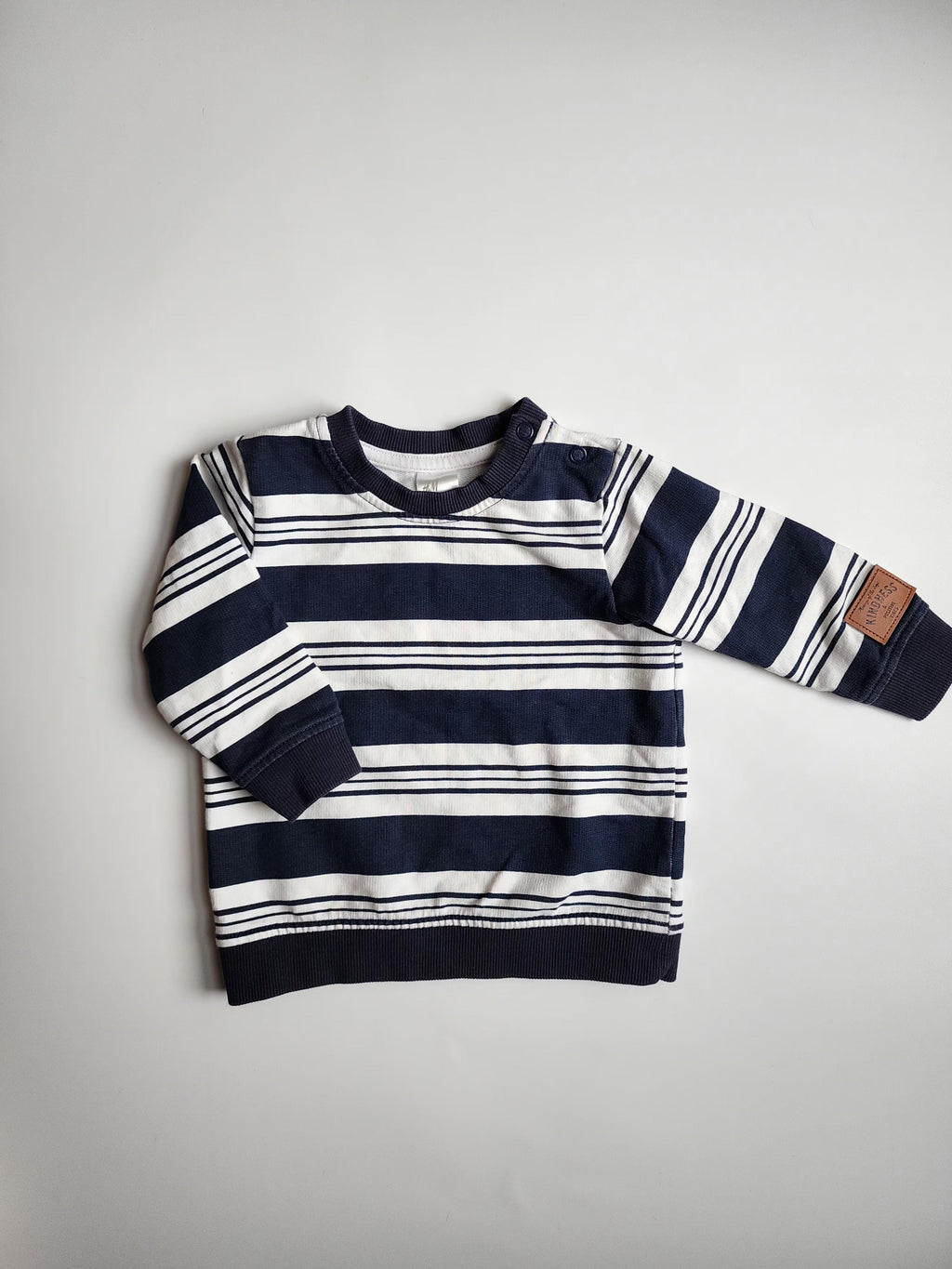 Pull H&M – 4–6 mois – Très bon état