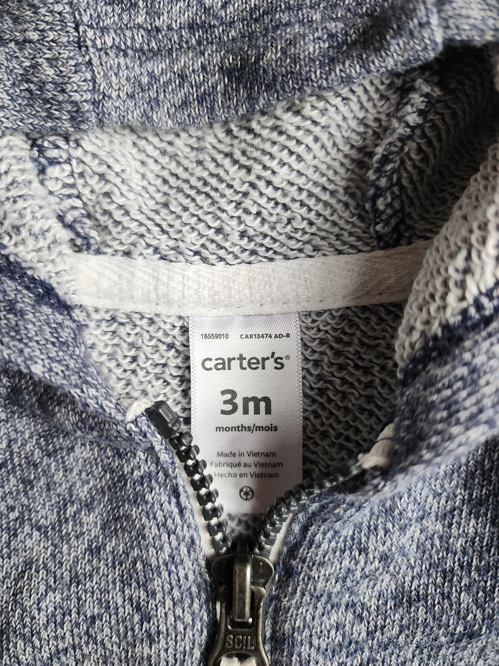 Veste à capuche Carter’s – 3 mois – Bon état