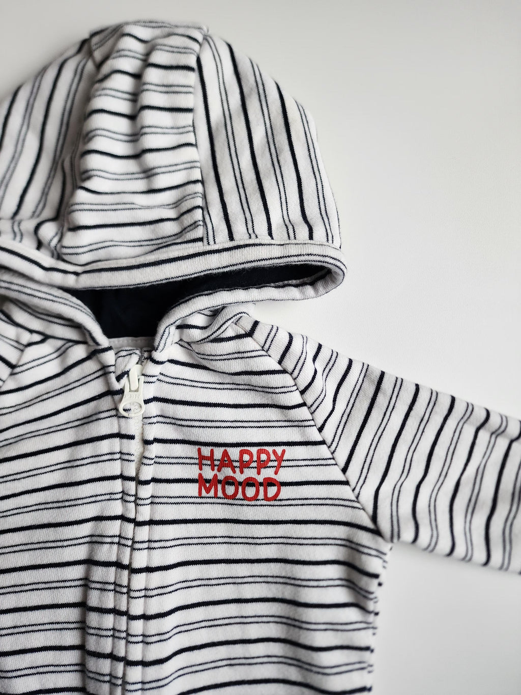 Veste à capuche Kiabi – 9 mois – État neuf
