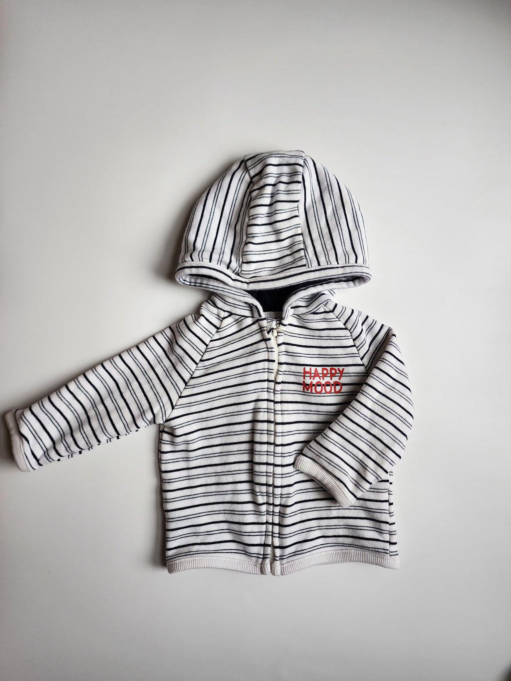 Veste à capuche Kiabi – 9 mois – État neuf