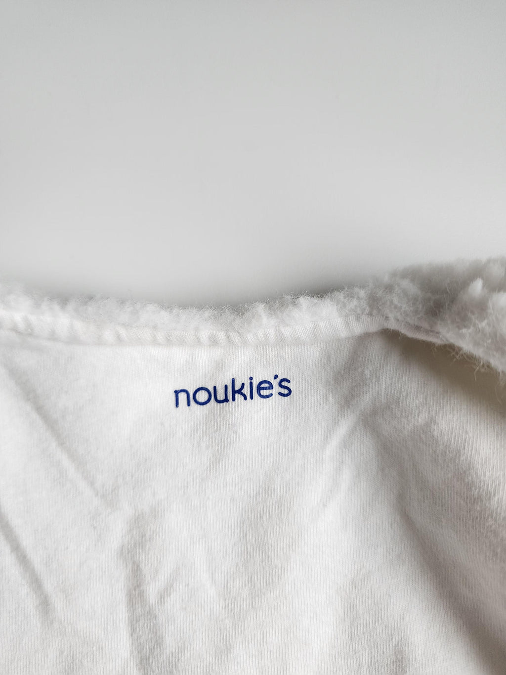 Gigoteuse Noukie’s – Manches détachables Zip – 1-6 mois – Chaude – État neuf