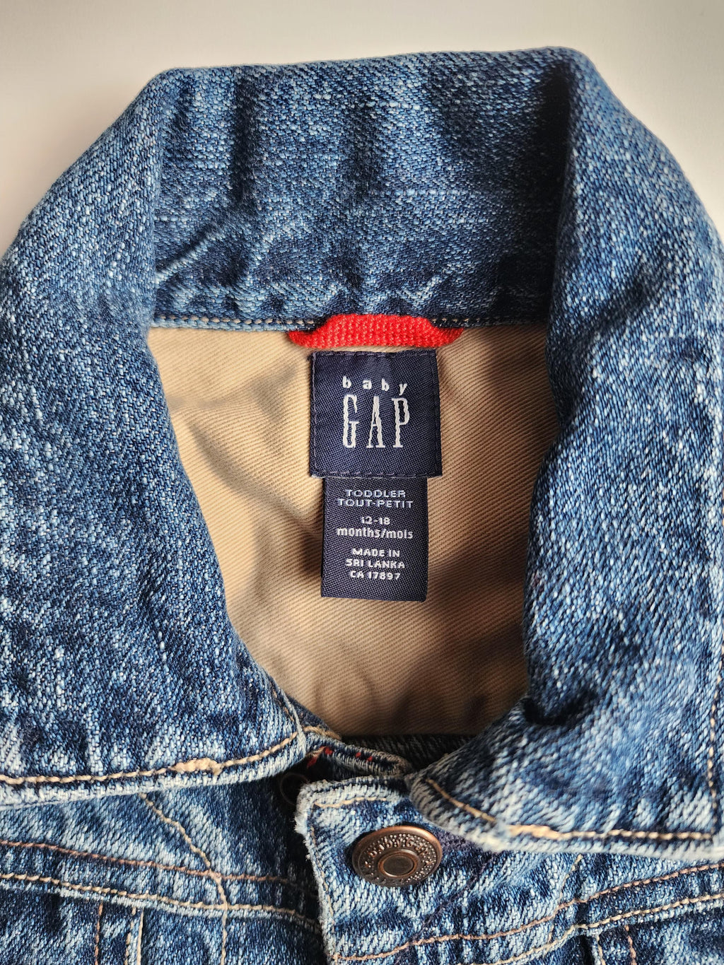 Veste en jean babyGap – 12-18 mois – très bon état
