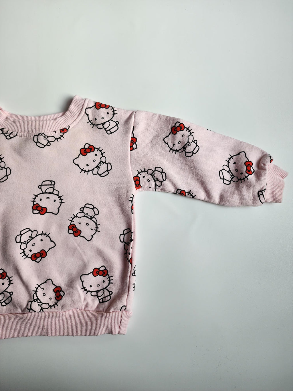Pull Hello Kitty – 18 mois – Bon état