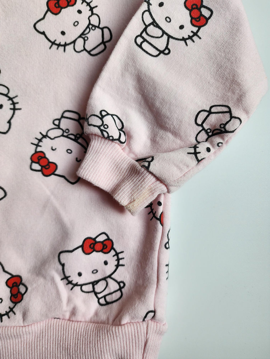Pull Hello Kitty – 18 mois – Bon état