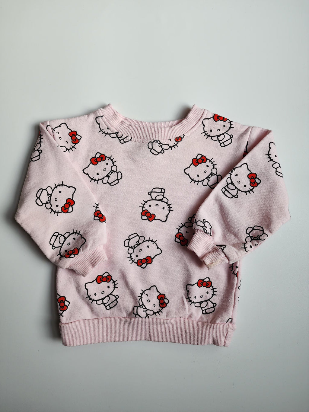 Pull Hello Kitty – 18 mois – Bon état