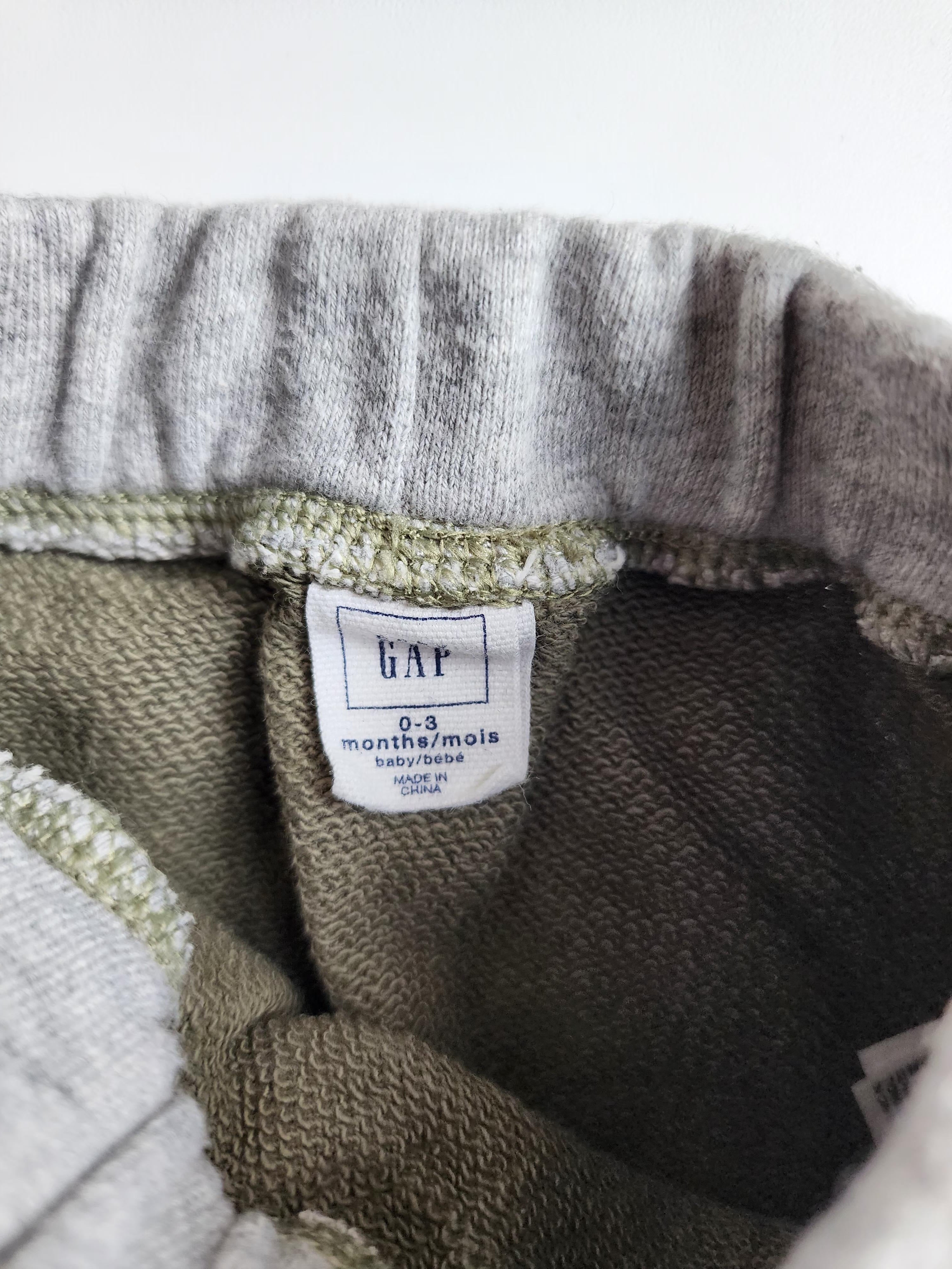 Pantalon Baby Gap – 0‑3 mois – Très bon état