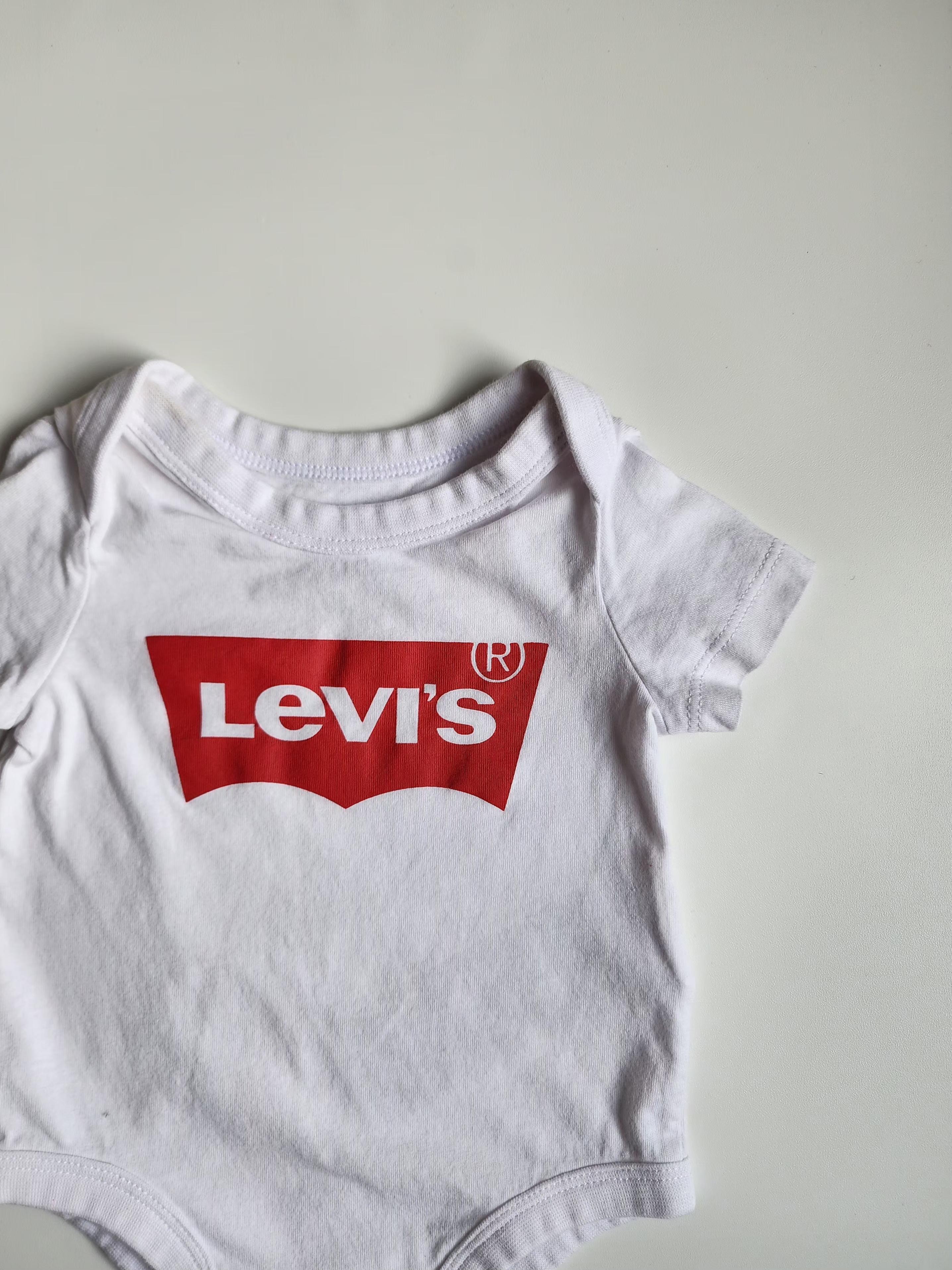 body Levi's – 3 mois – très bon état