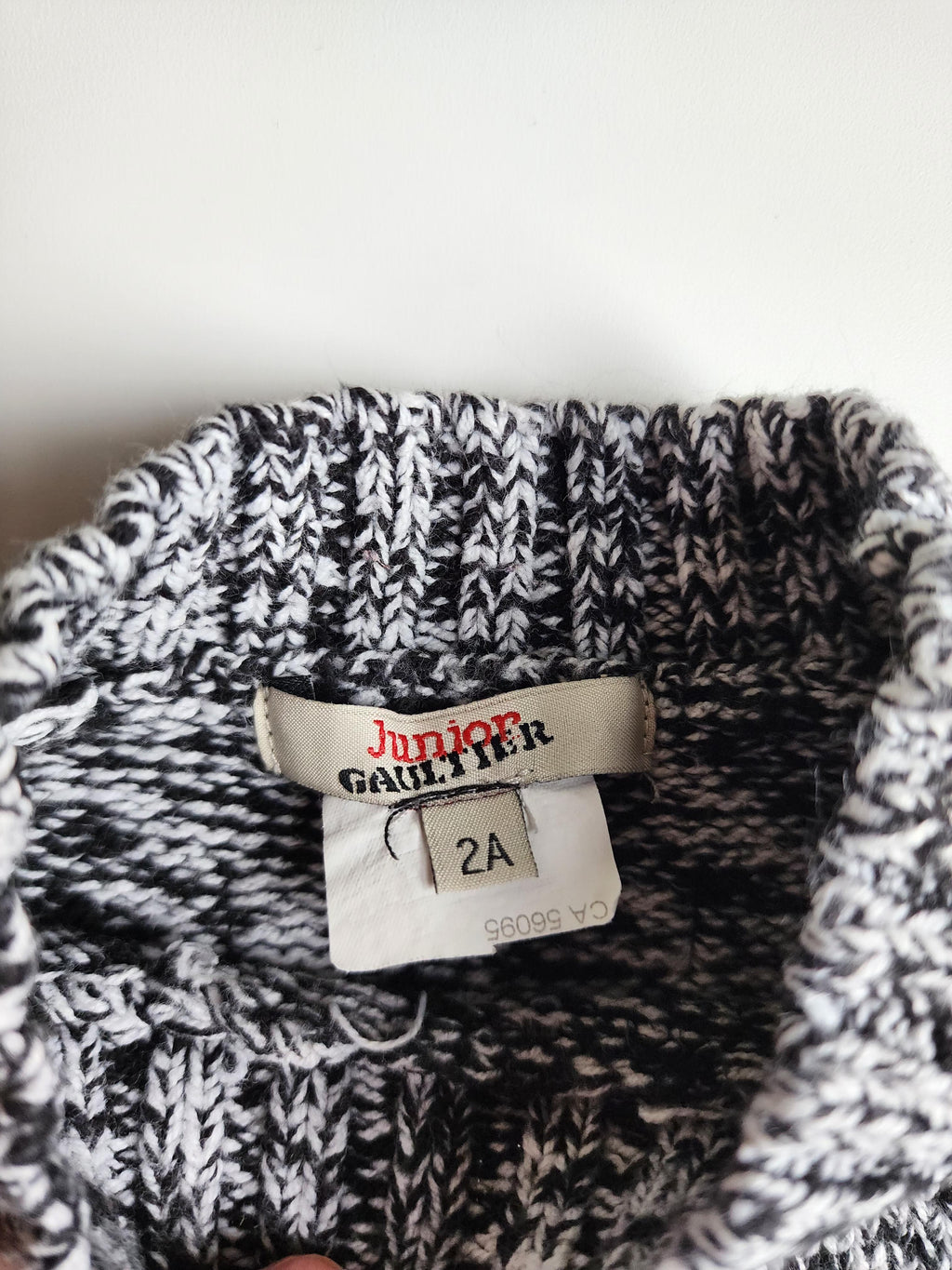 Pull Junior Gaultier – 2 ans – Très bon état