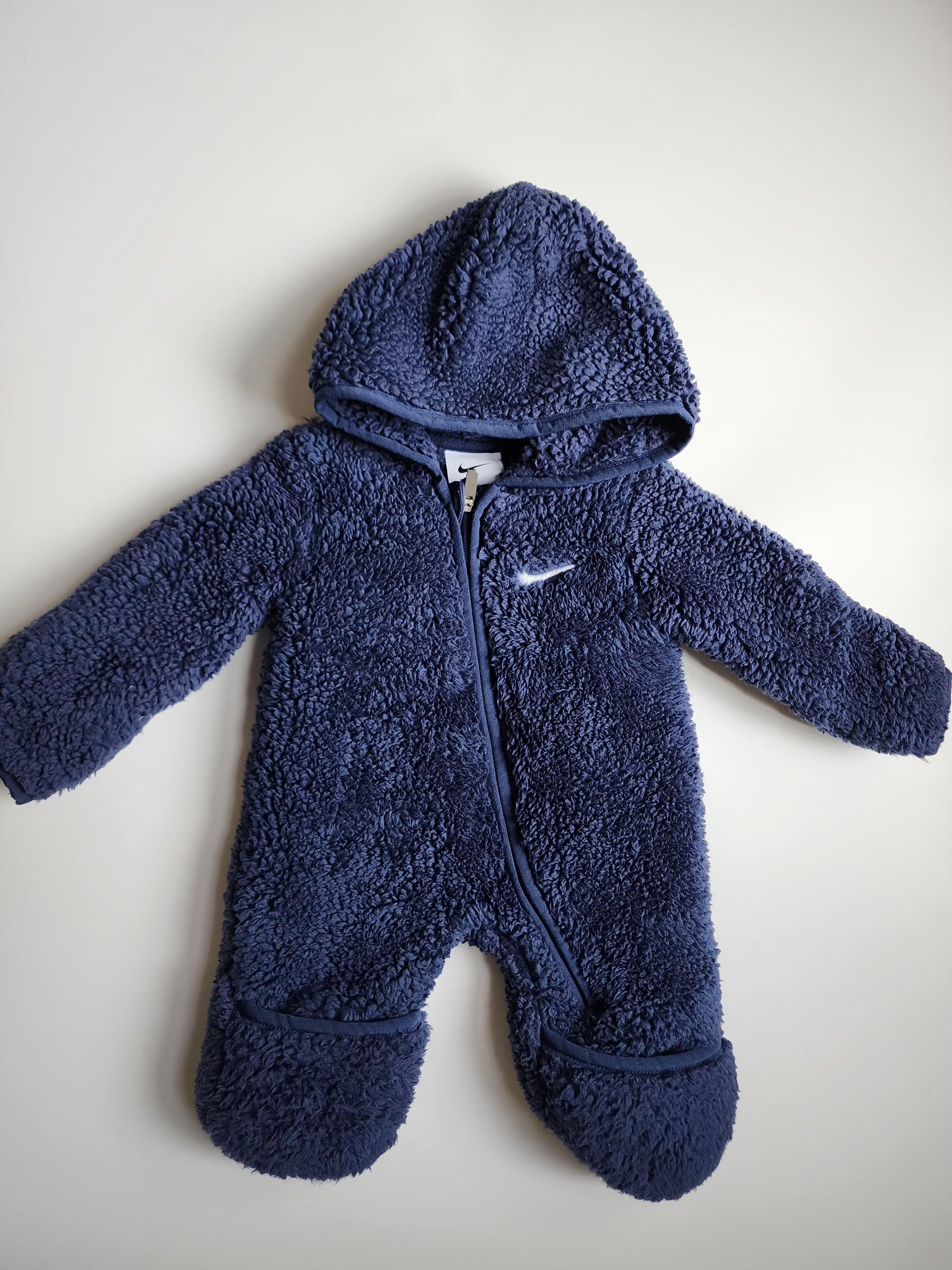 Combinaison polaire Nike – Nouveau née 50-56 cm – Très bon état