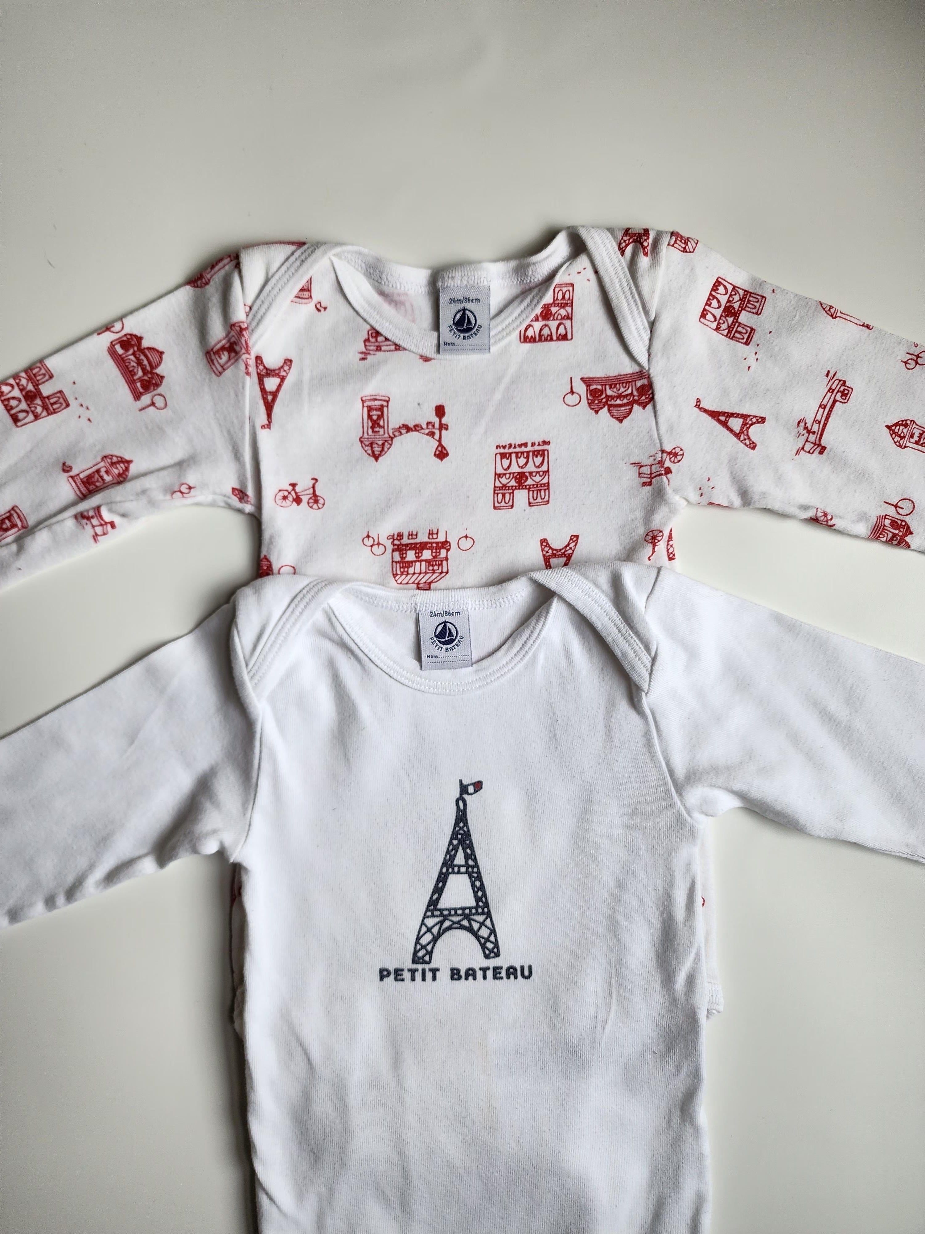 Petit Bateau – Lot 2 bodys manches longues  – 24 mois – Très bon état