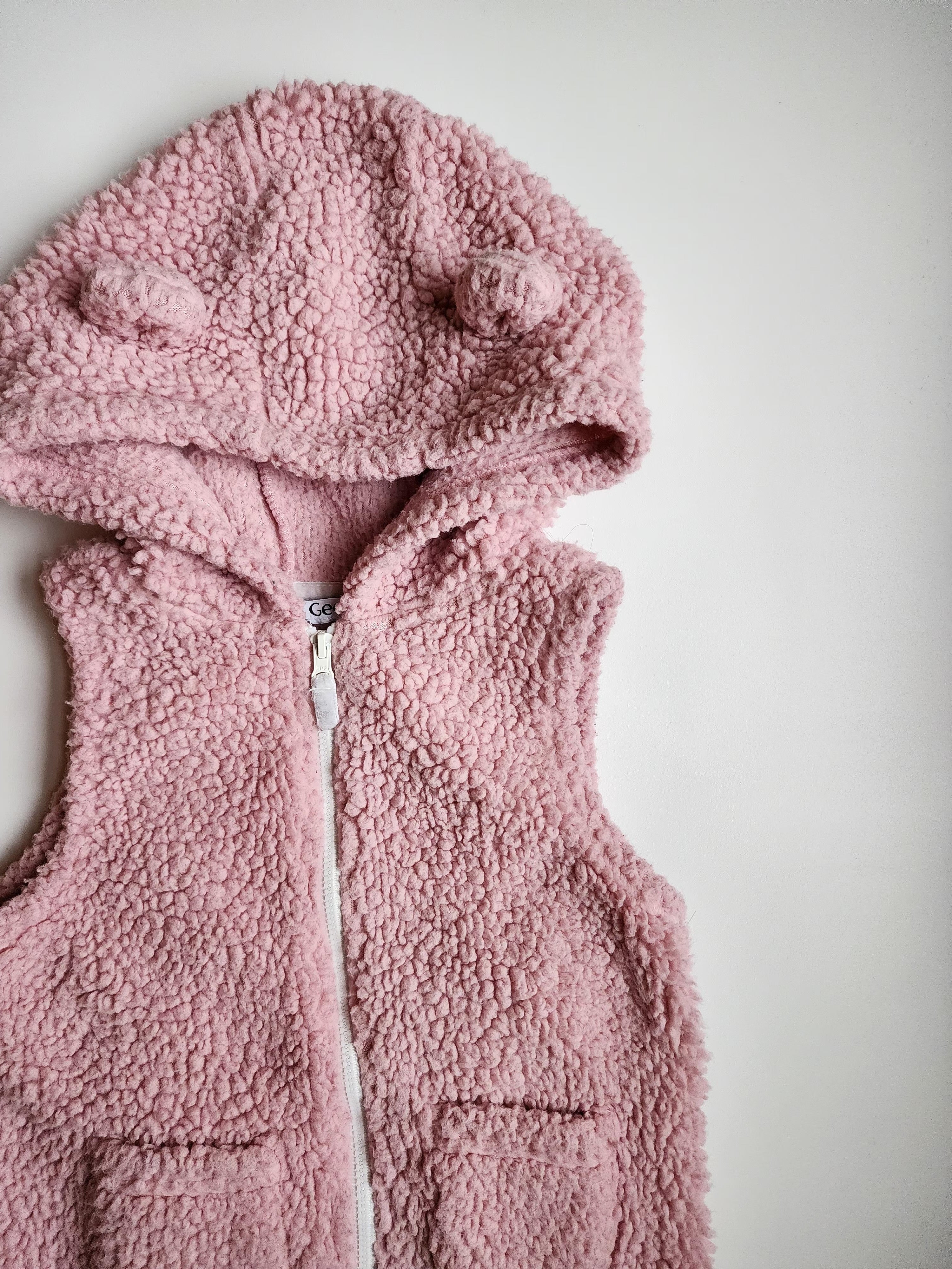 Polaire sans manches George – 5 ans – Bon état