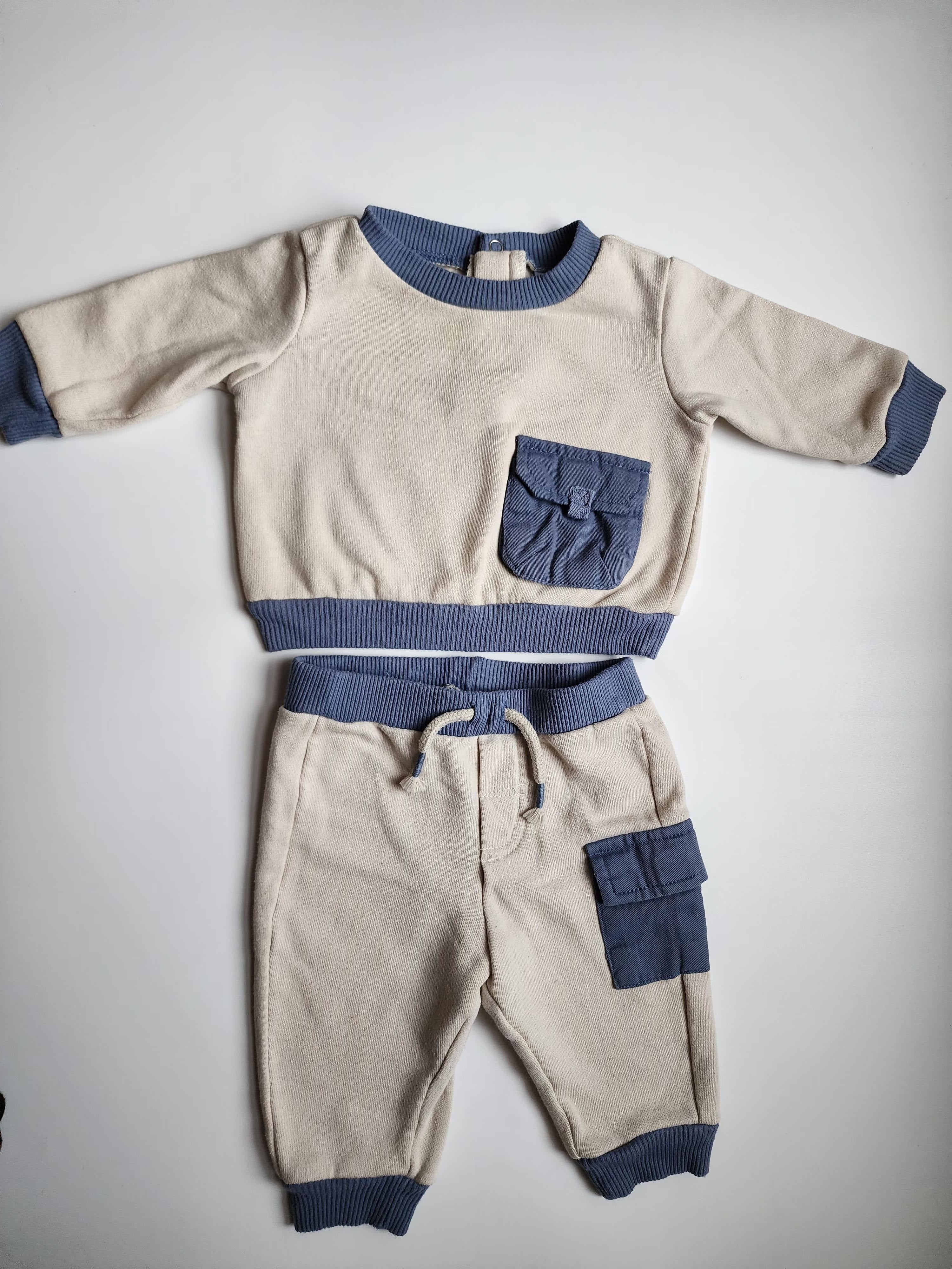 Ensemble 2 pièces – 0-3 mois – très bon état