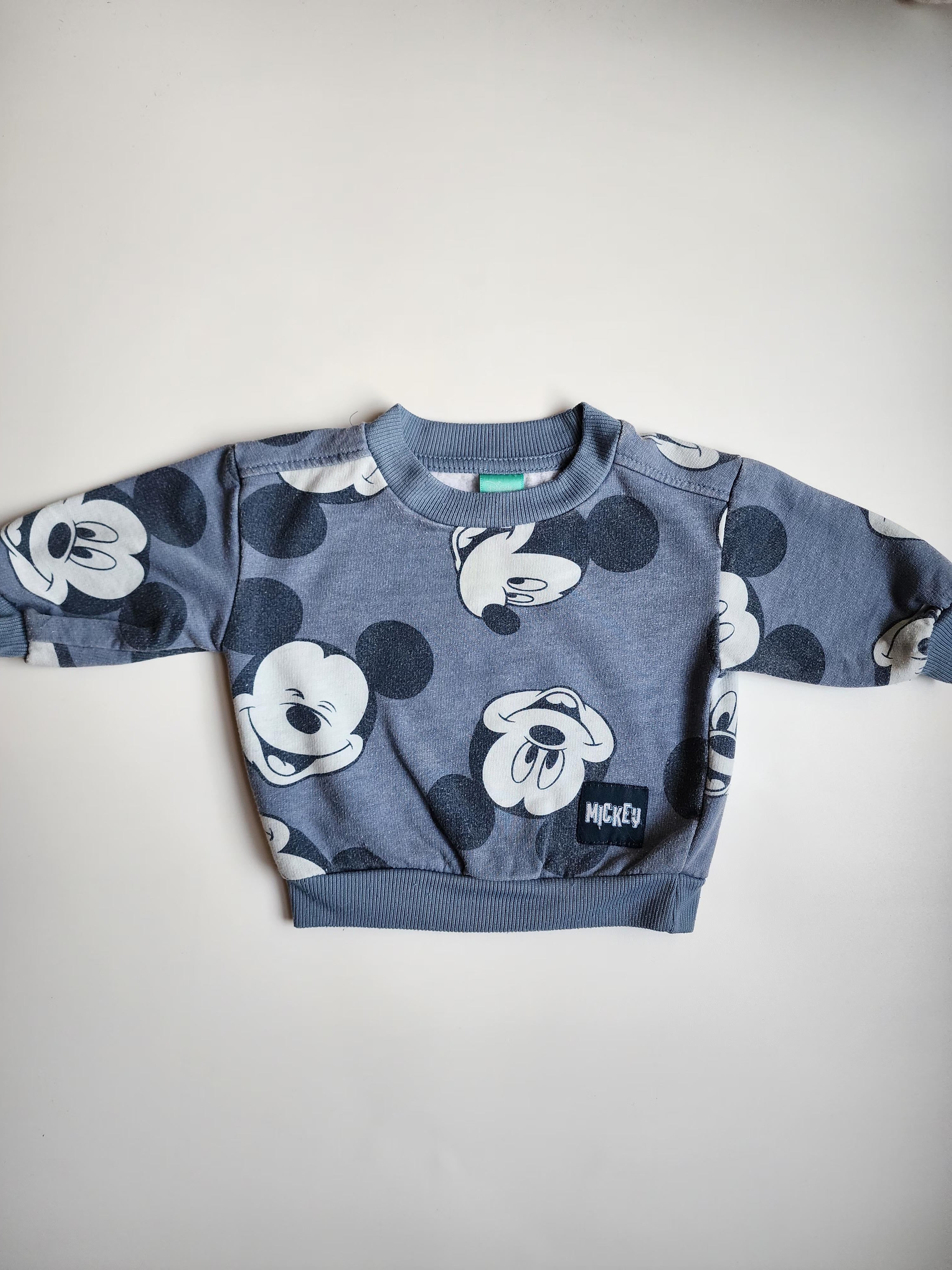 Pull Disney Baby – 0-3 mois – bon état