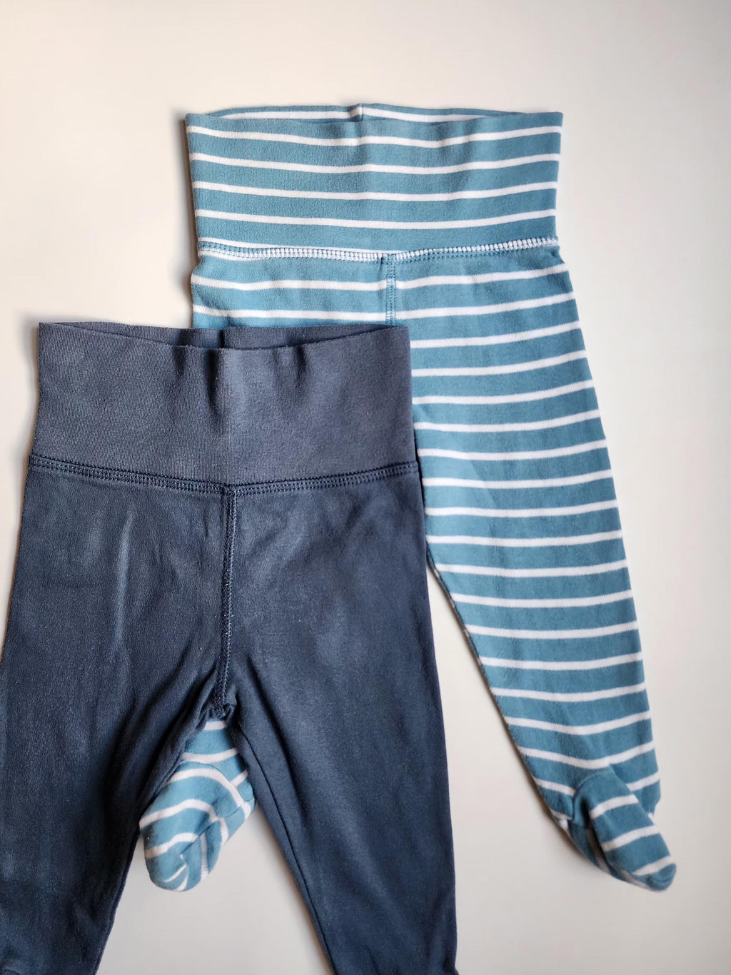 Lot 2 Pantalons Georges – 3-6 mois – Très bon état
