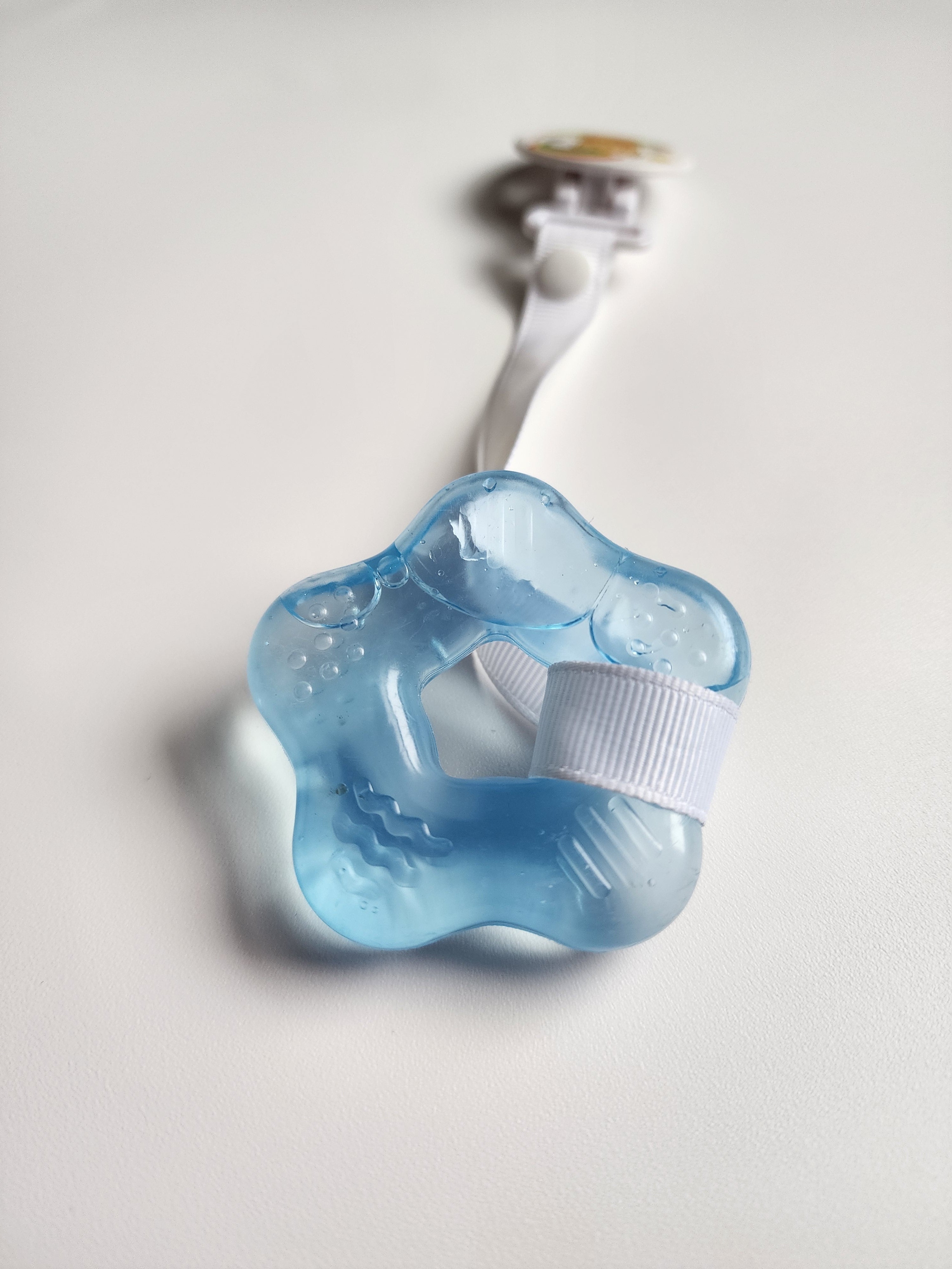 Anneau de dentition silicone avec eau – Neuf