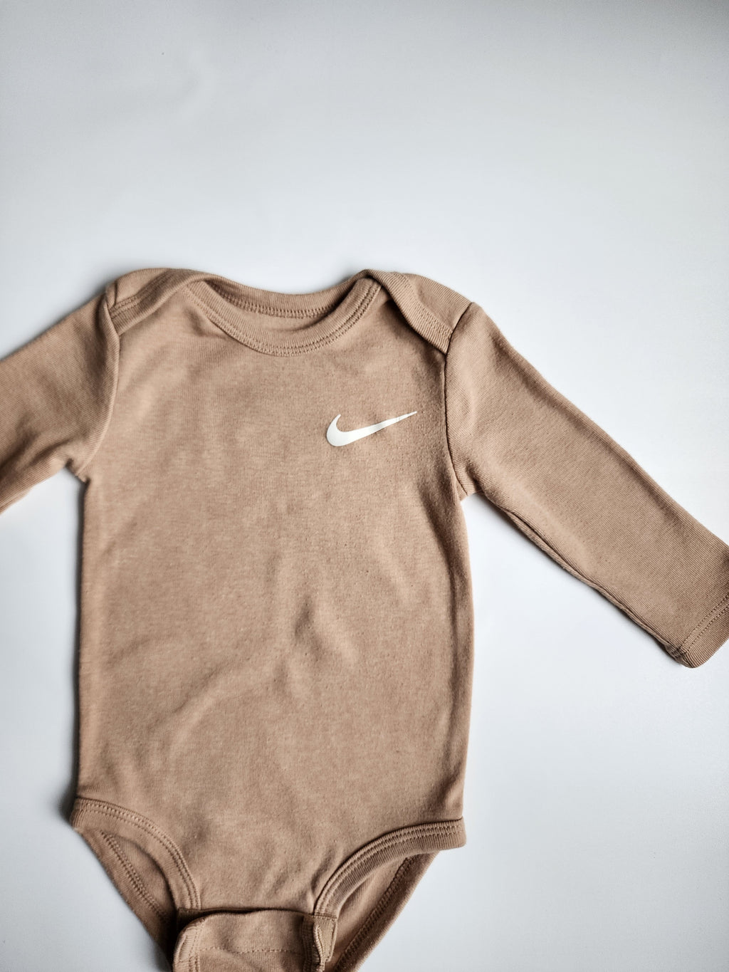 Body Nike manches longues – 12 mois – Bon état