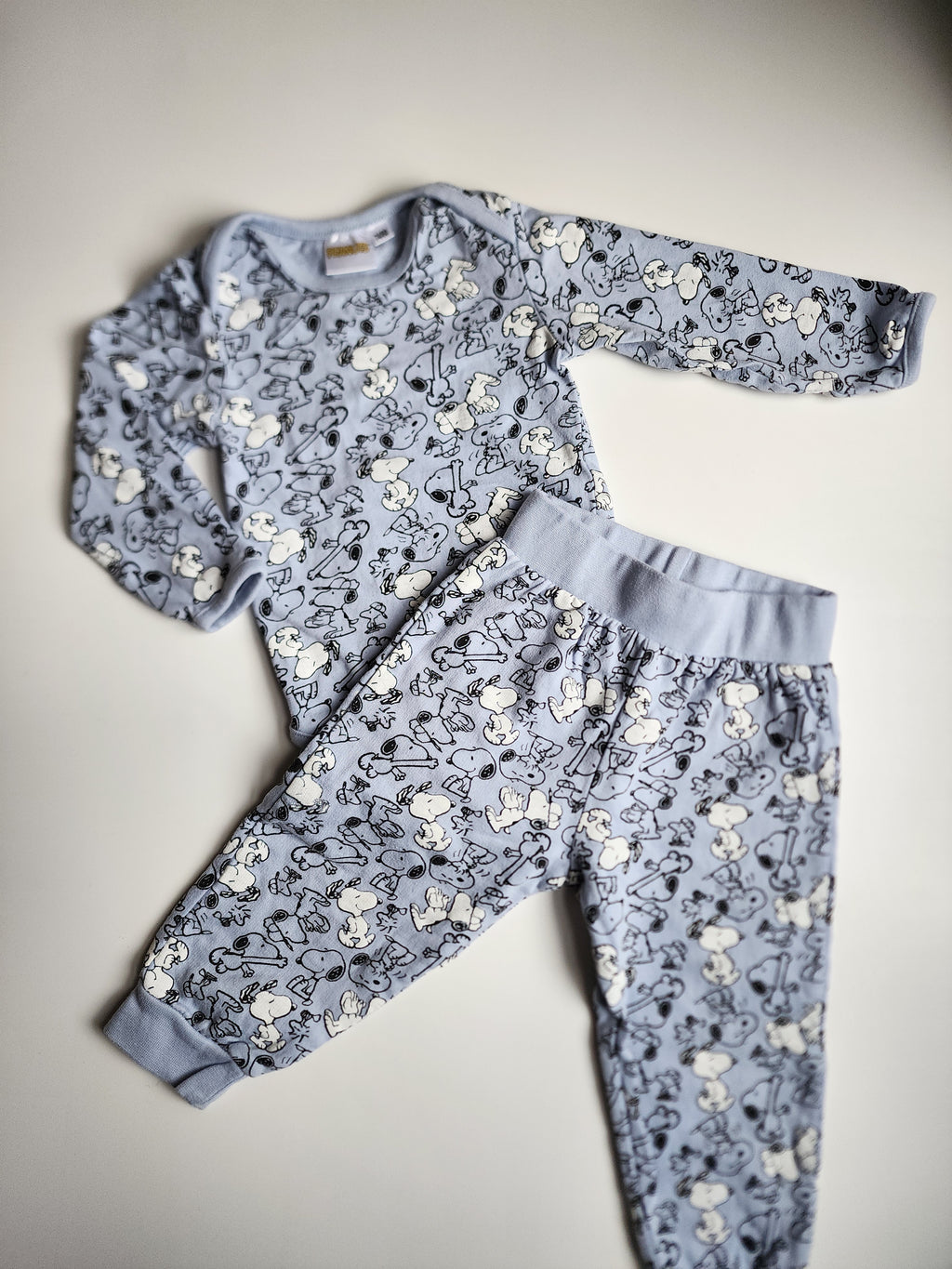 Ensemble body + pantalon Peanuts – 6-12 mois (74-80cm) – Très bon état